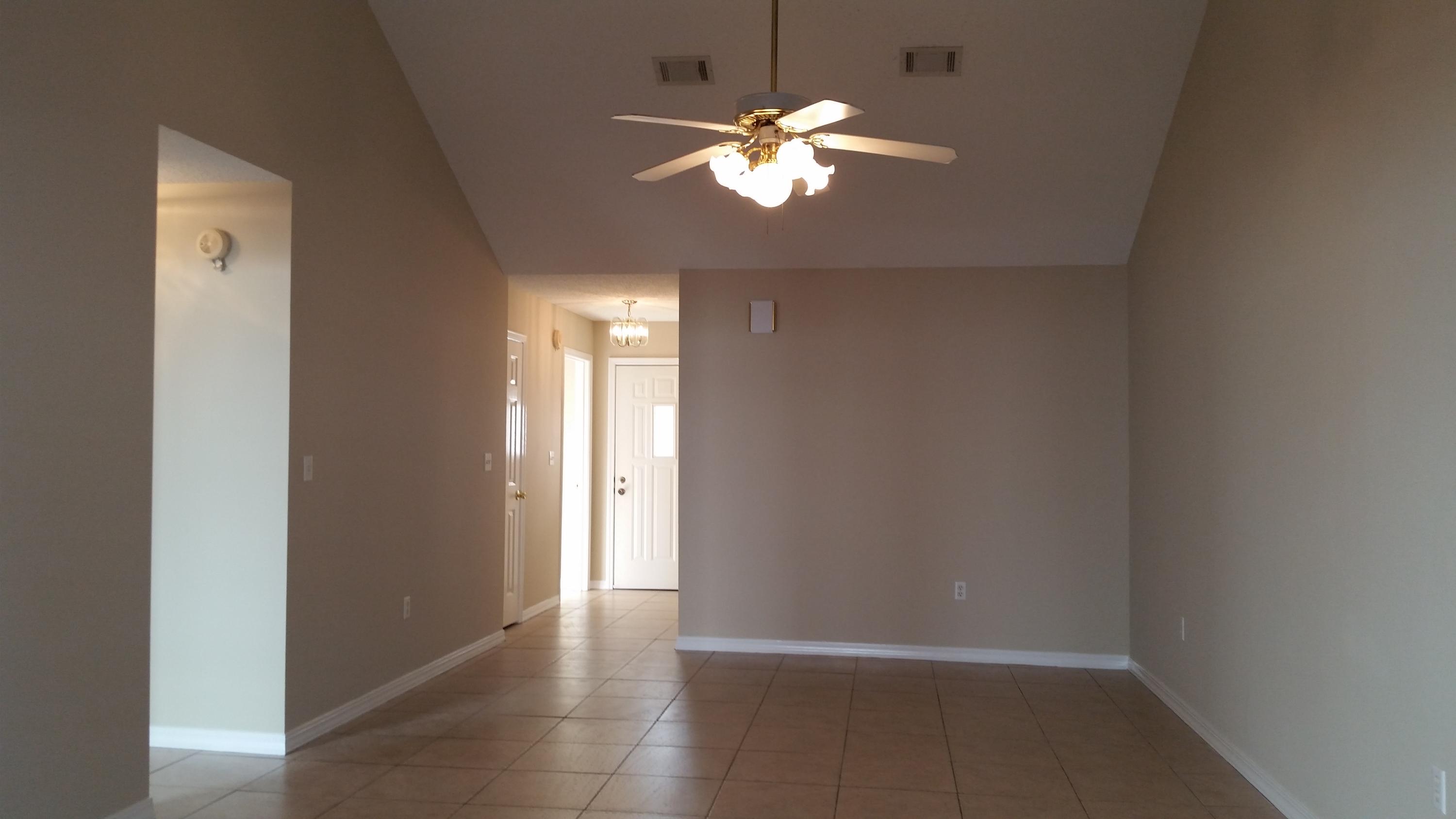 PETITE CHATEAU - Residential