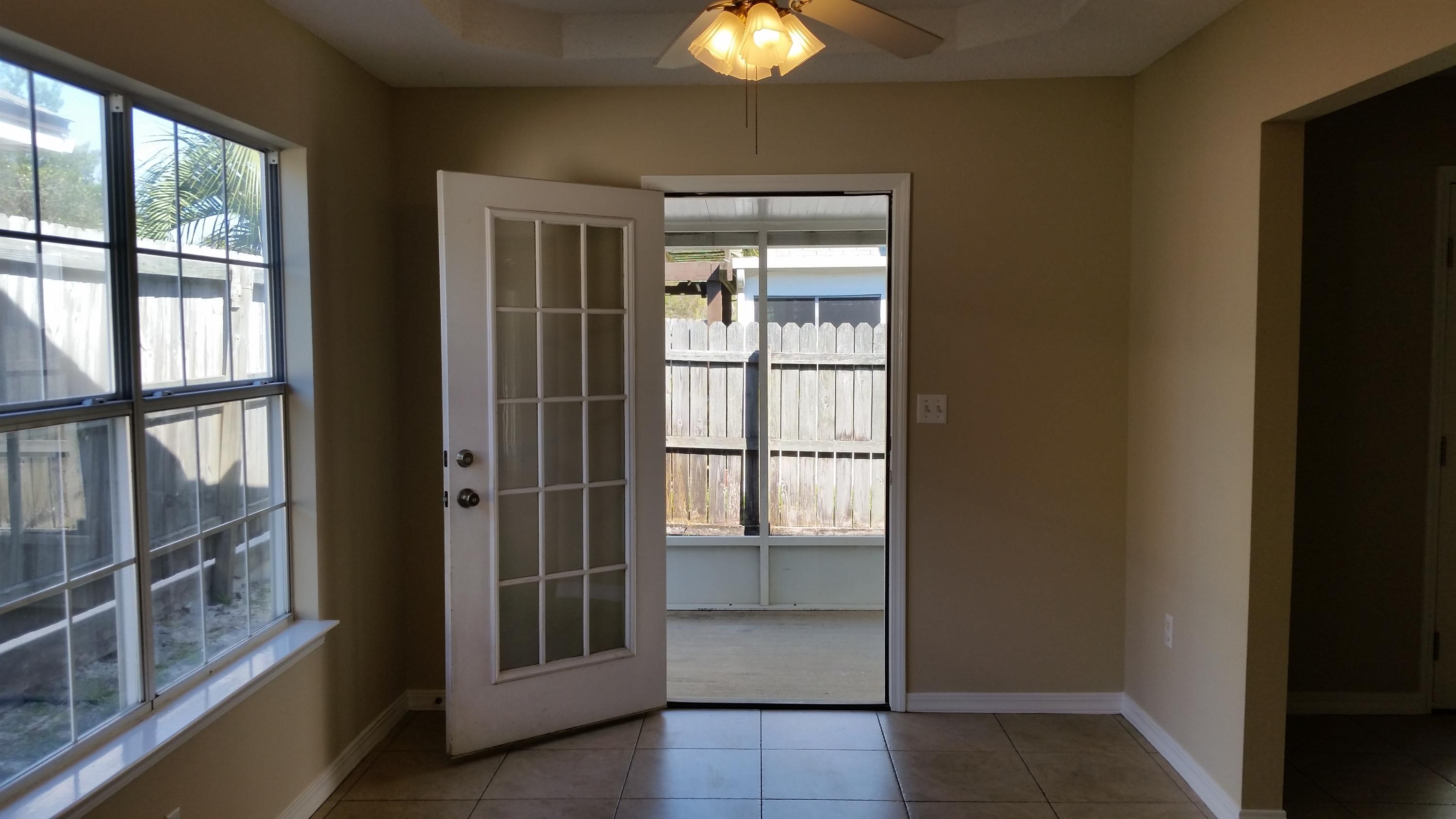 PETITE CHATEAU - Residential