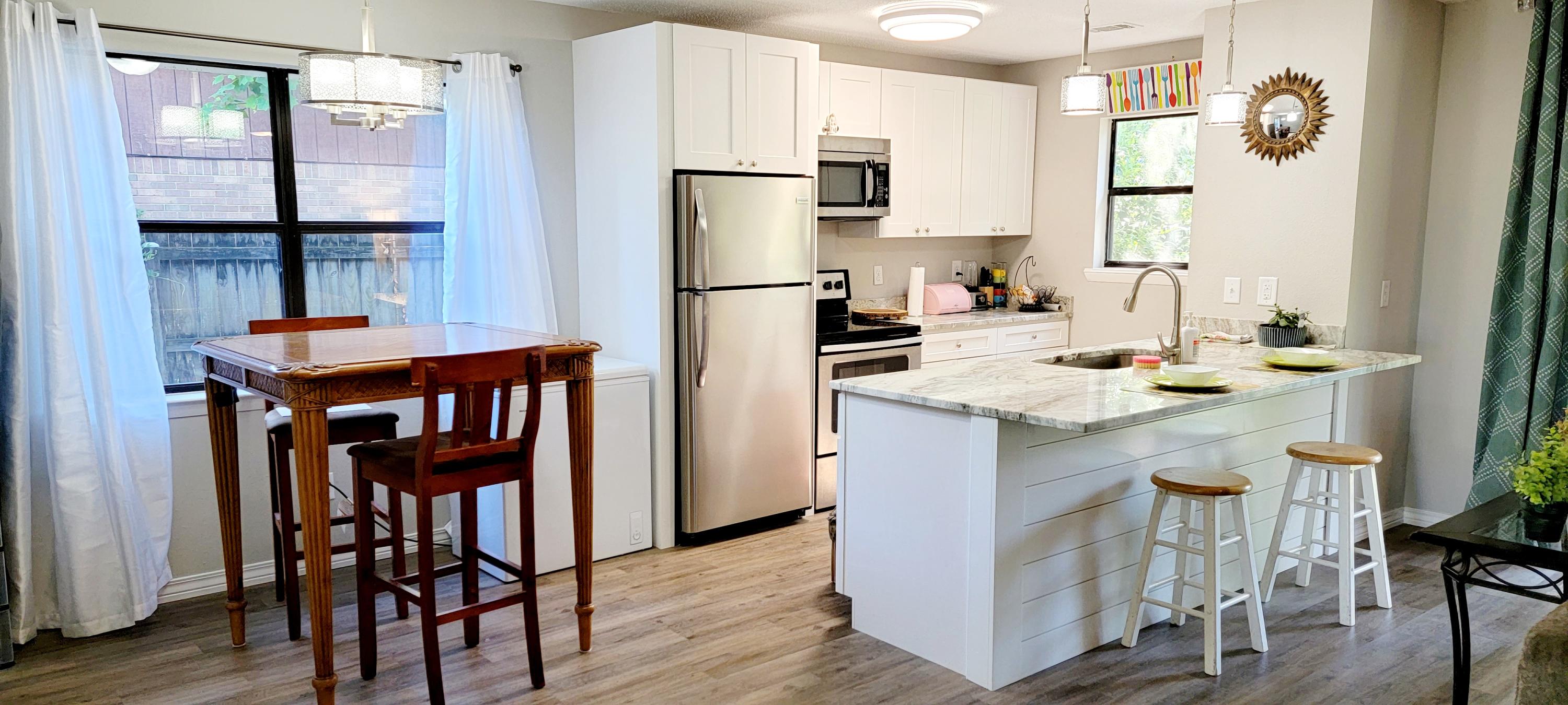 PALM EST #2 N33 FT LOT 35 & S42 FT LOT 36 BLK 1 - Residential