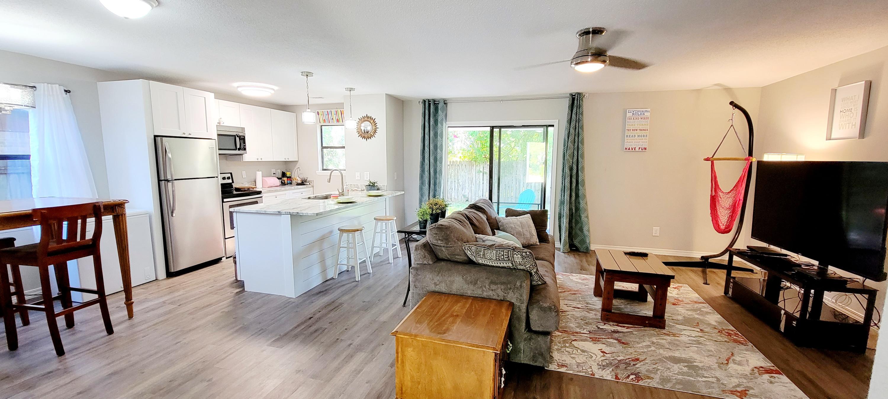 PALM EST #2 N33 FT LOT 35 & S42 FT LOT 36 BLK 1 - Residential