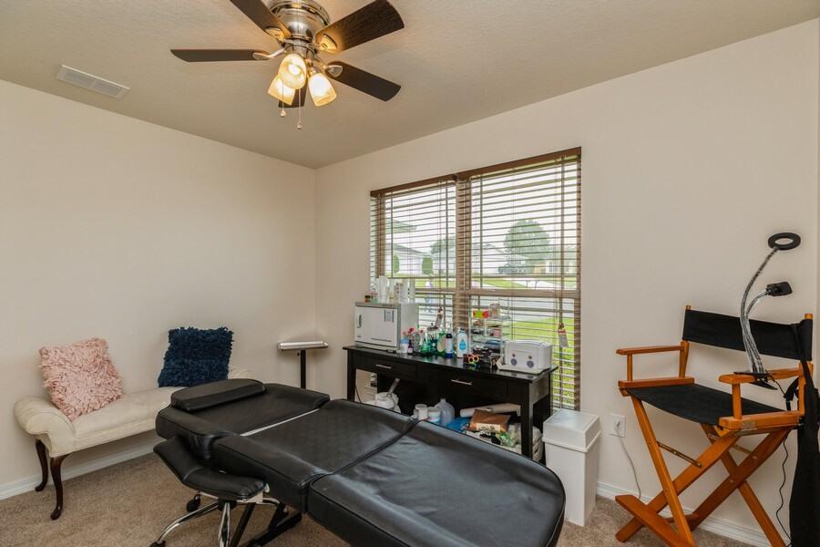 MAPLE OAKS - Residential