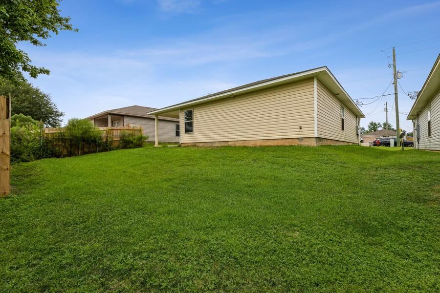 MAPLE OAKS - Residential