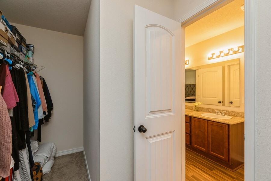 MAPLE OAKS - Residential