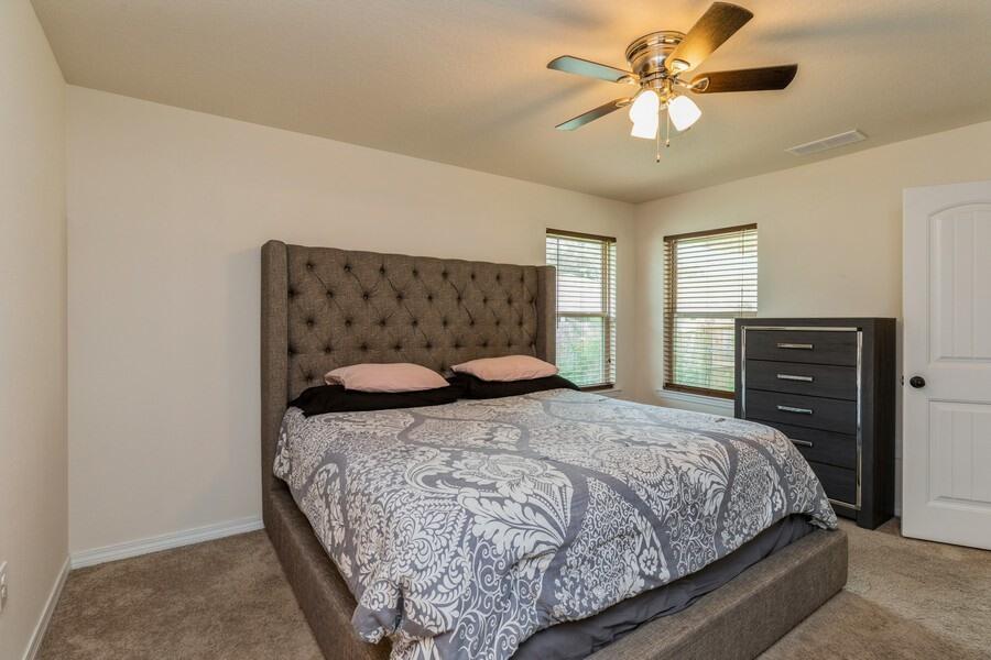 MAPLE OAKS - Residential