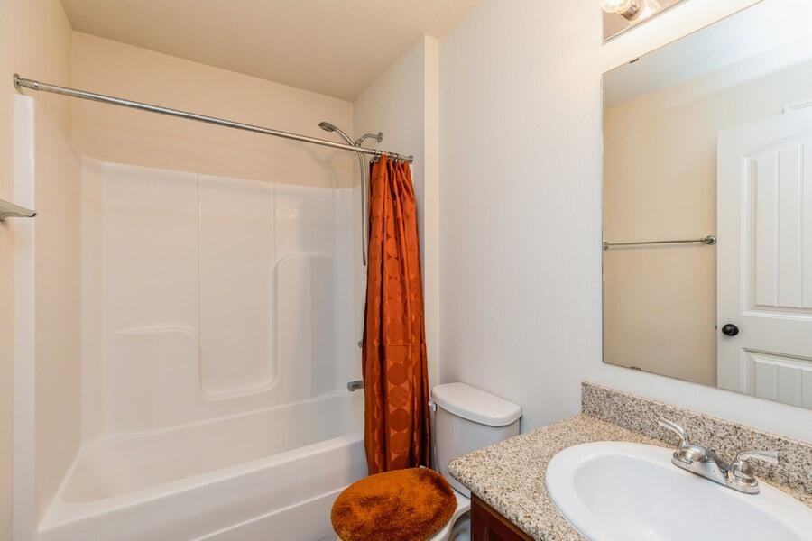 MAPLE OAKS - Residential