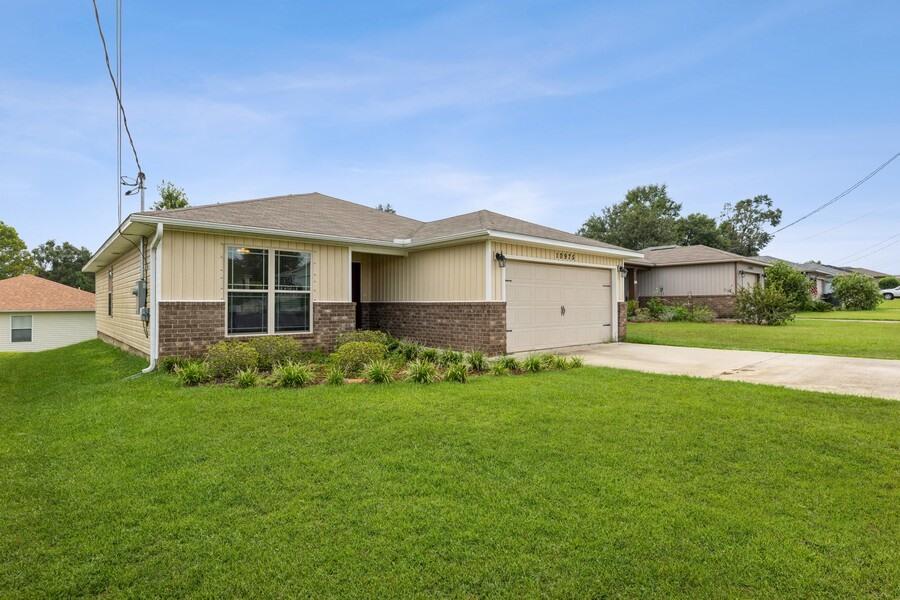 MAPLE OAKS - Residential