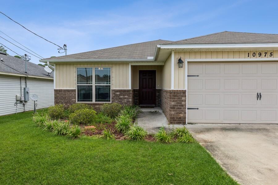 MAPLE OAKS - Residential