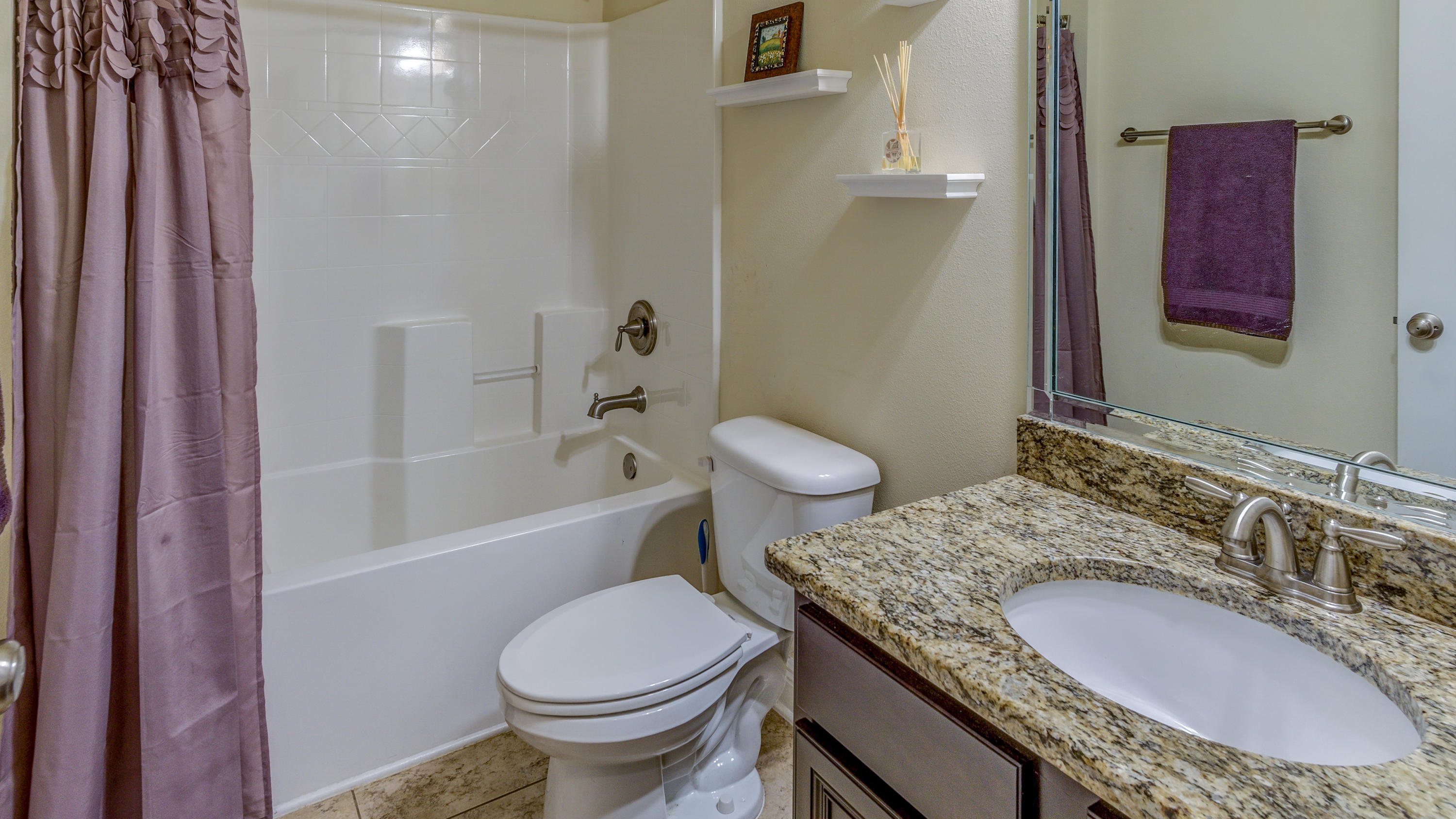 LAGRANGE LANDING - Residential