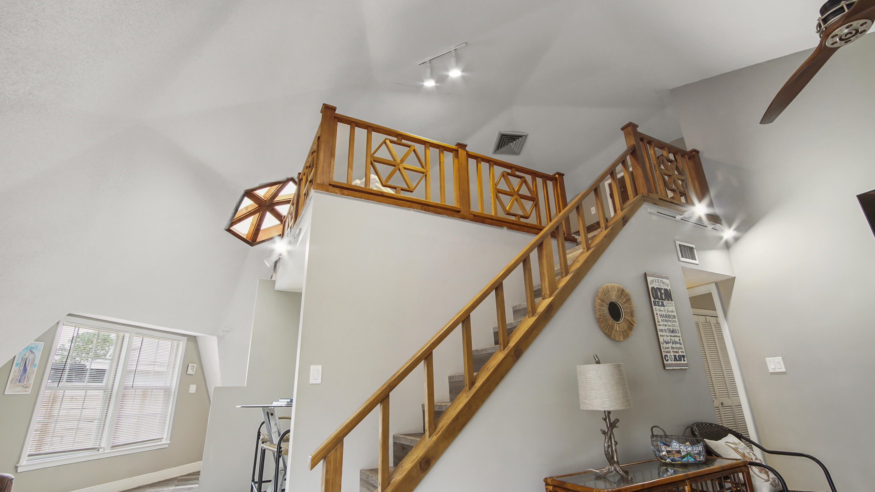 BELAIRE ESTATES - Residential