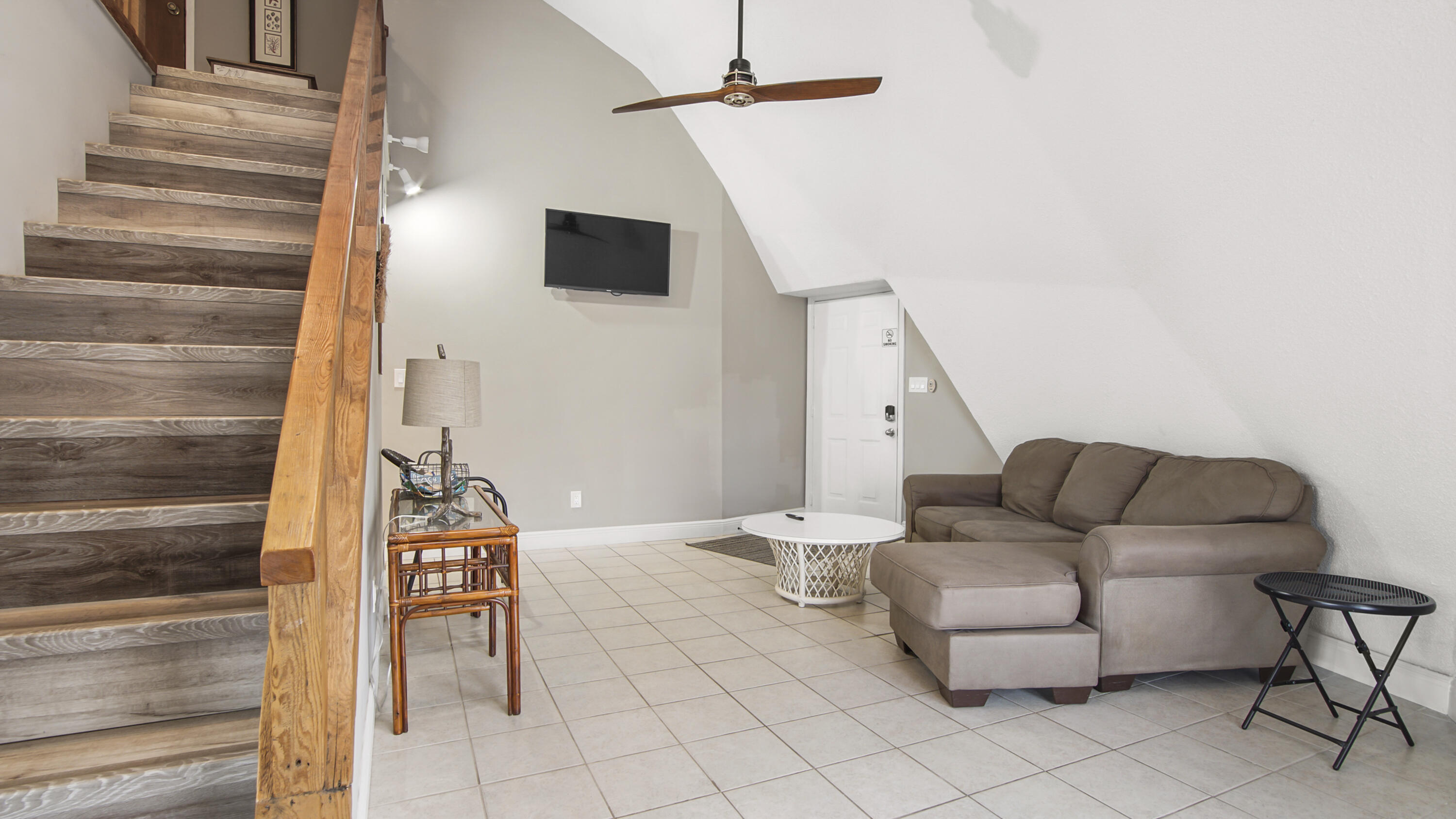 BELAIRE ESTATES - Residential