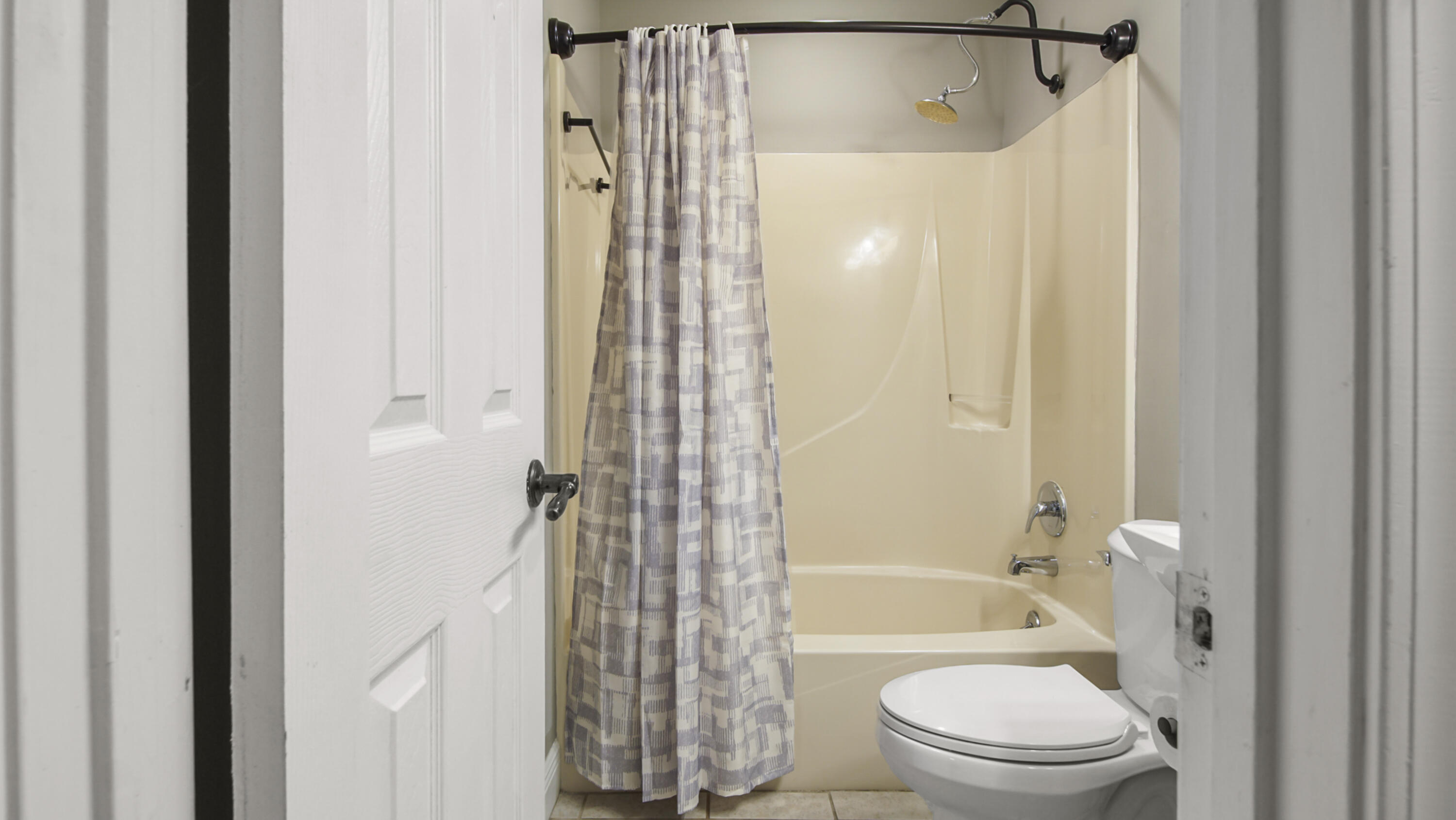 BELAIRE ESTATES - Residential