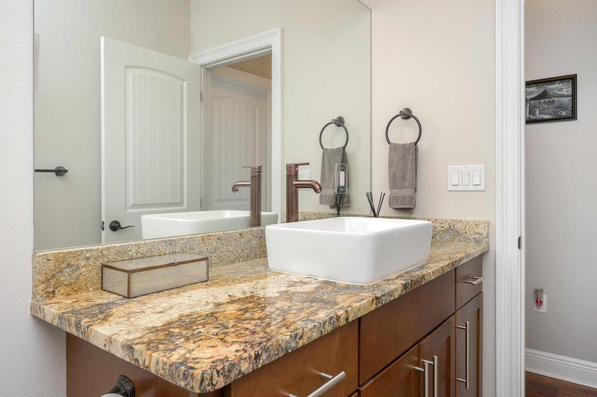 CLAIRES VINEYARD - Residential