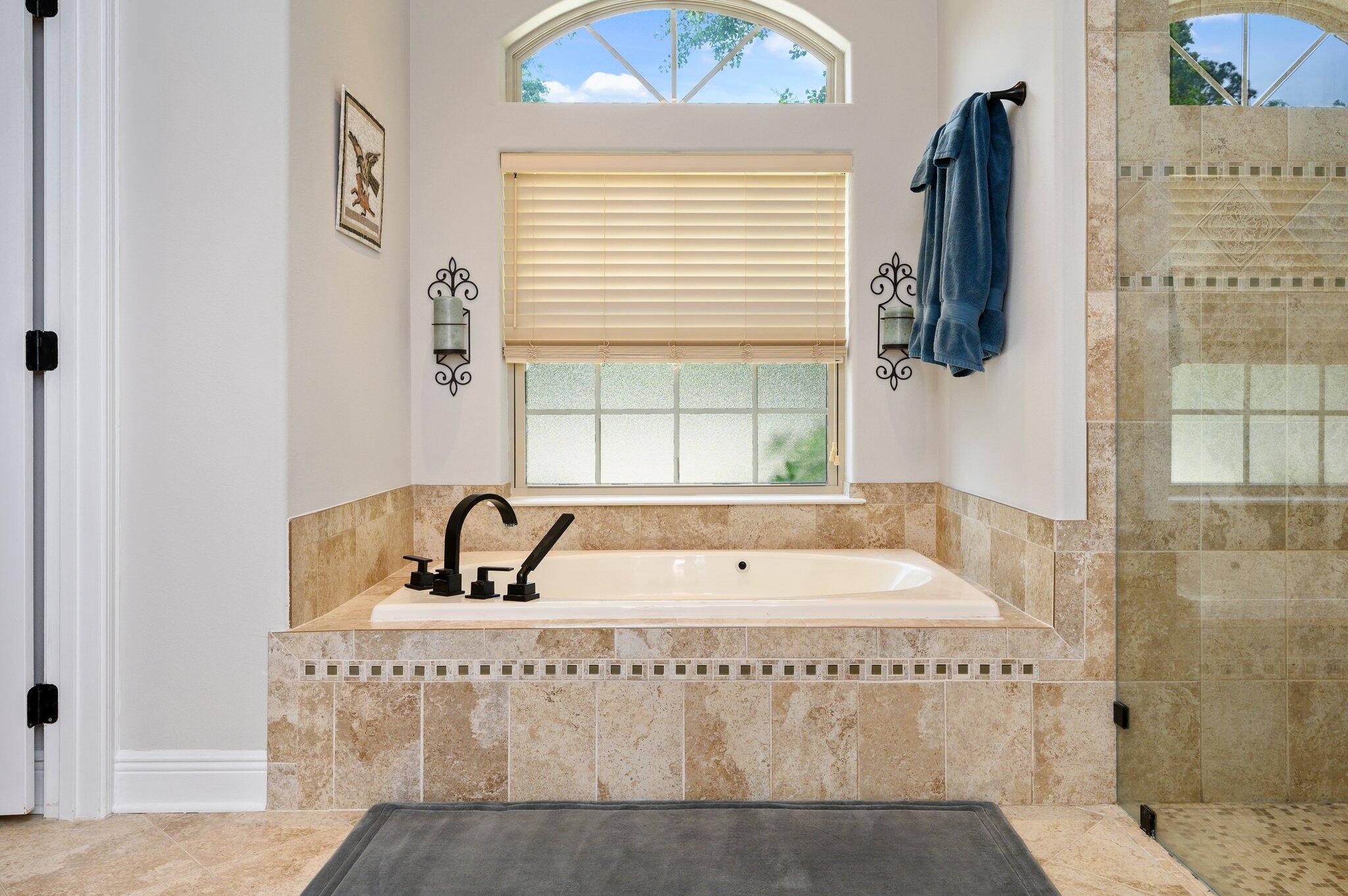 CLAIRES VINEYARD - Residential