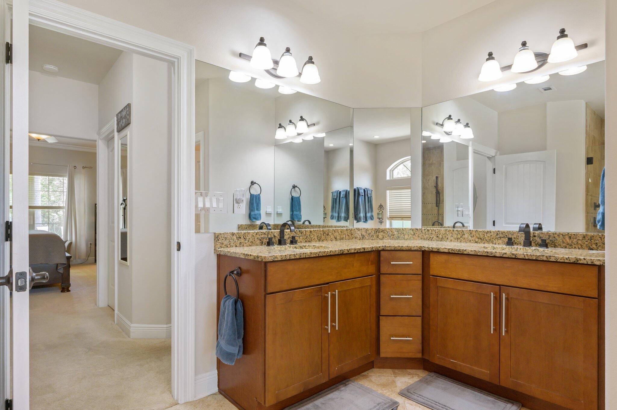 CLAIRES VINEYARD - Residential