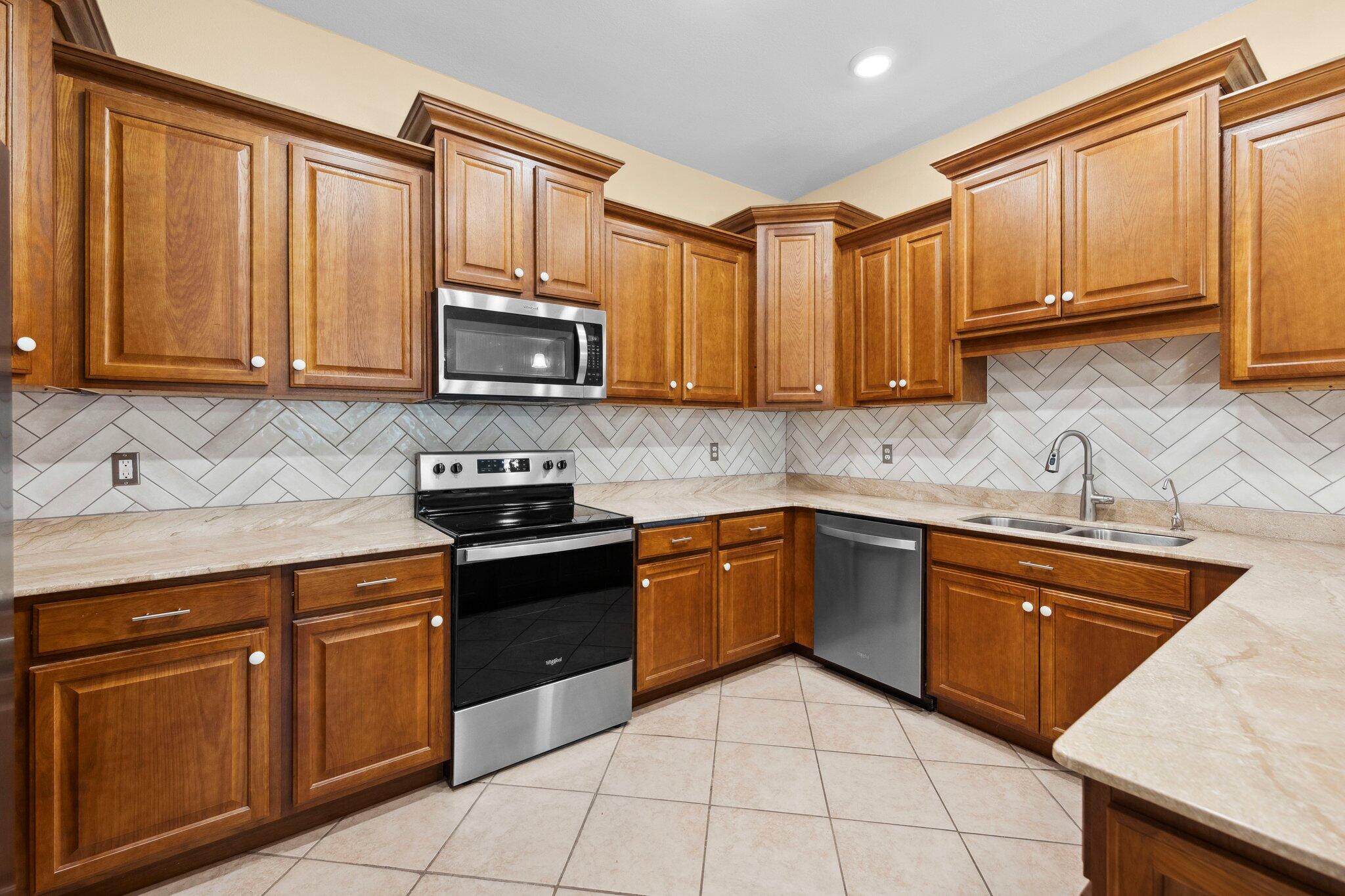 TOWN OF SANTA ROSA - Residential