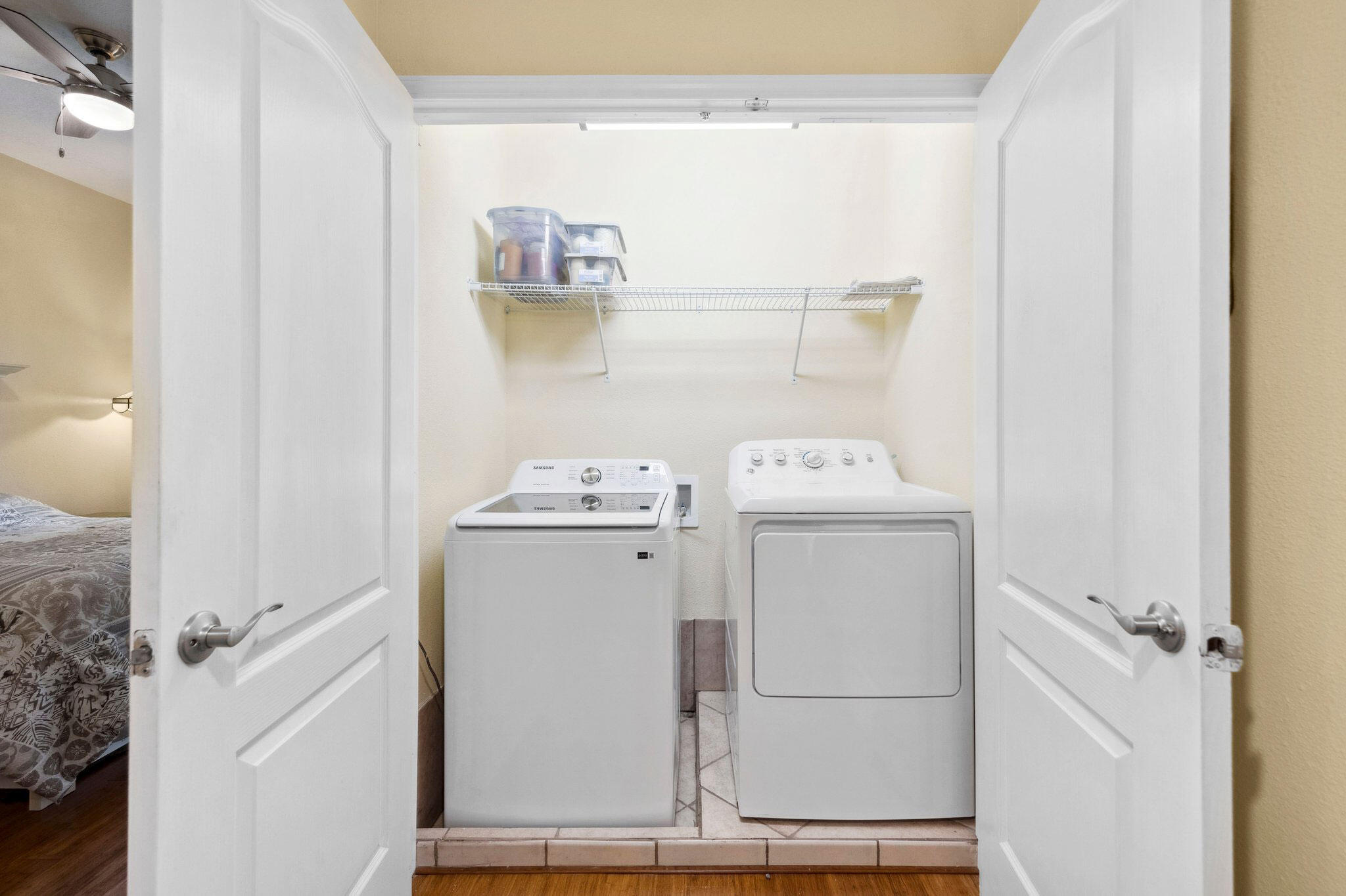 TOWN OF SANTA ROSA - Residential