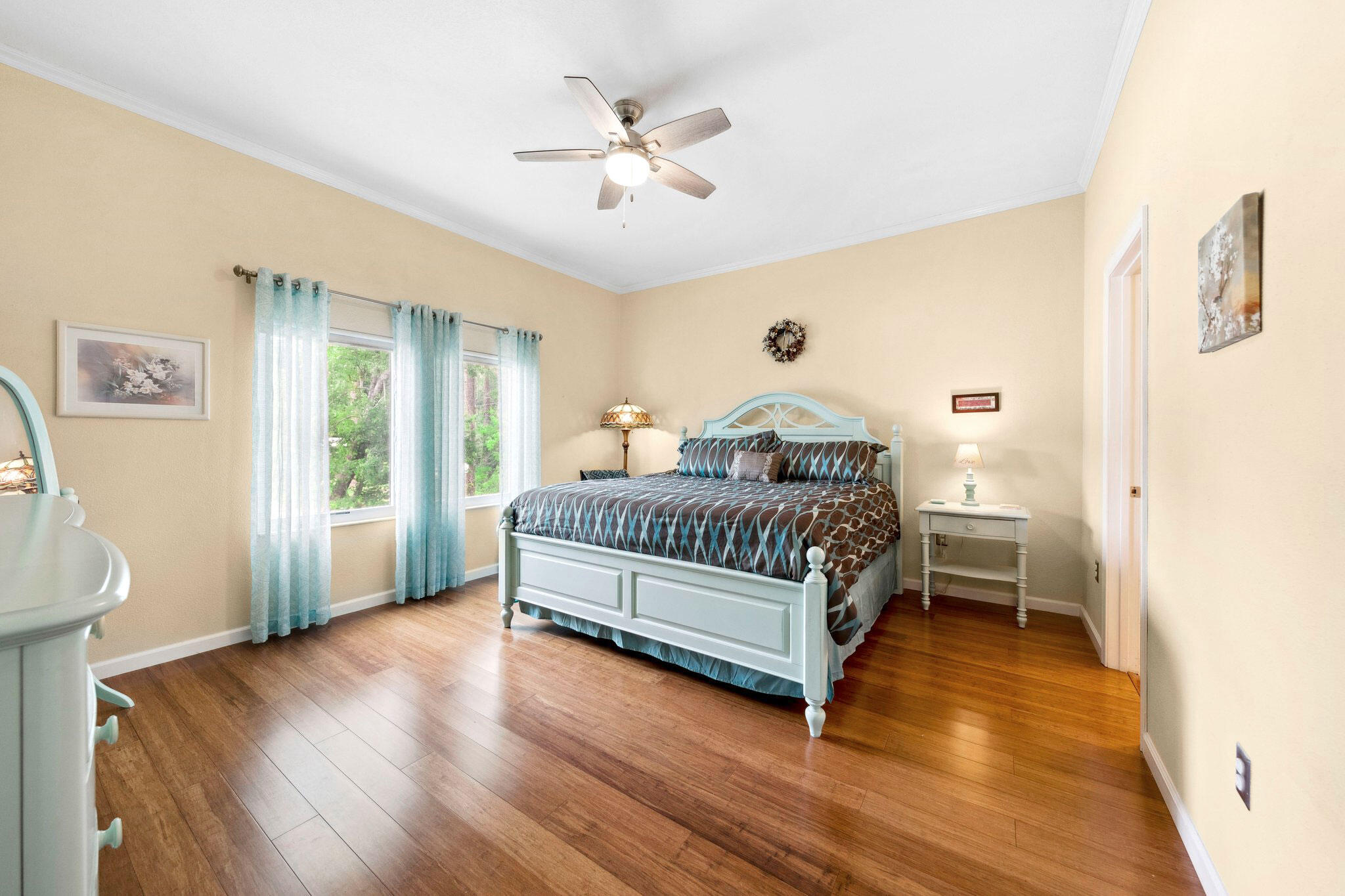 TOWN OF SANTA ROSA - Residential