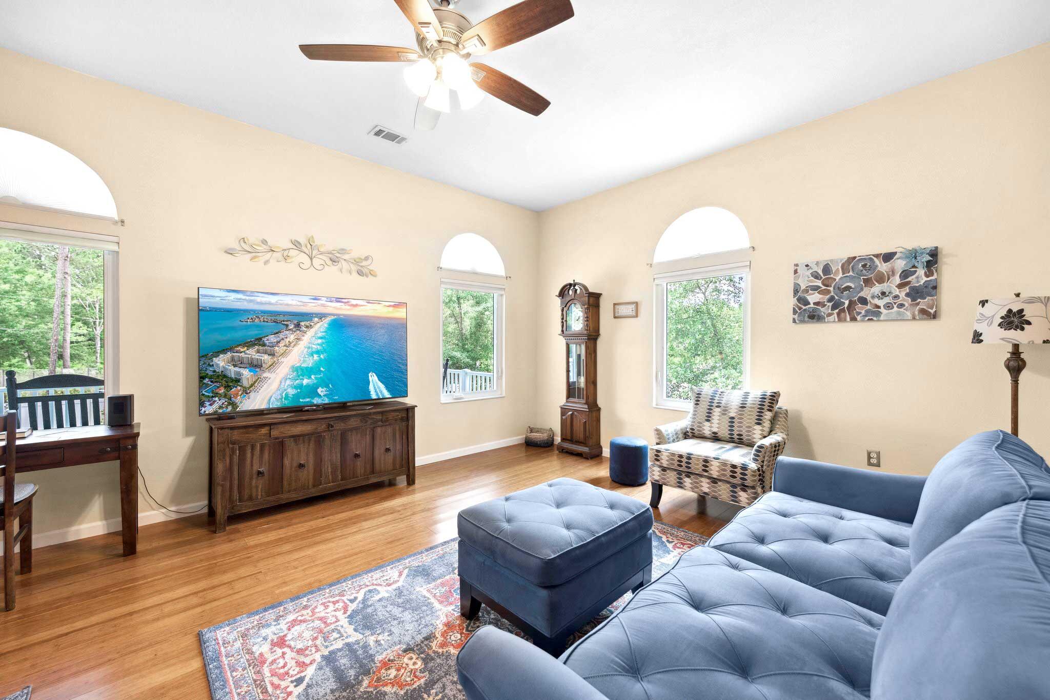 TOWN OF SANTA ROSA - Residential