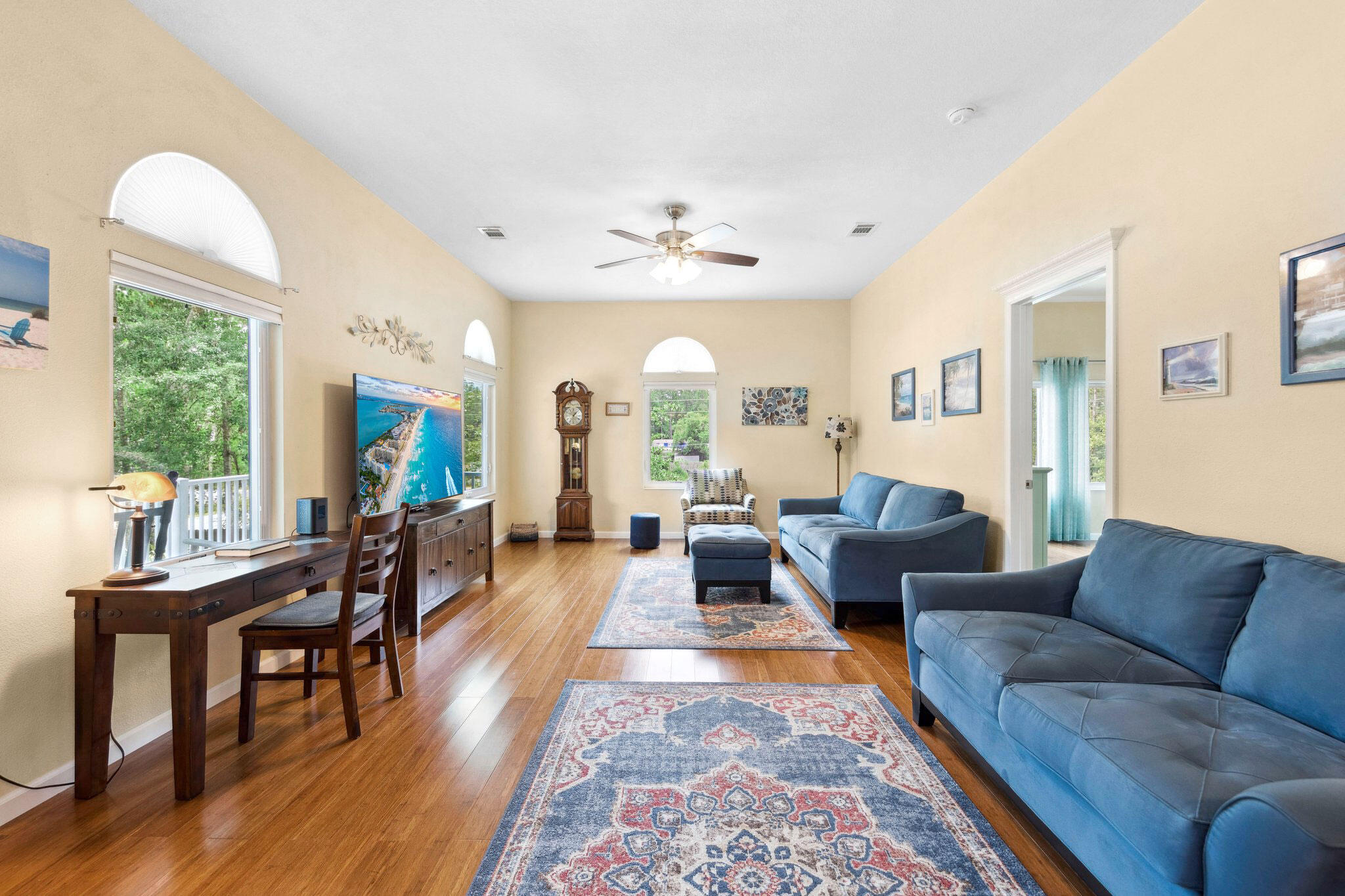 TOWN OF SANTA ROSA - Residential