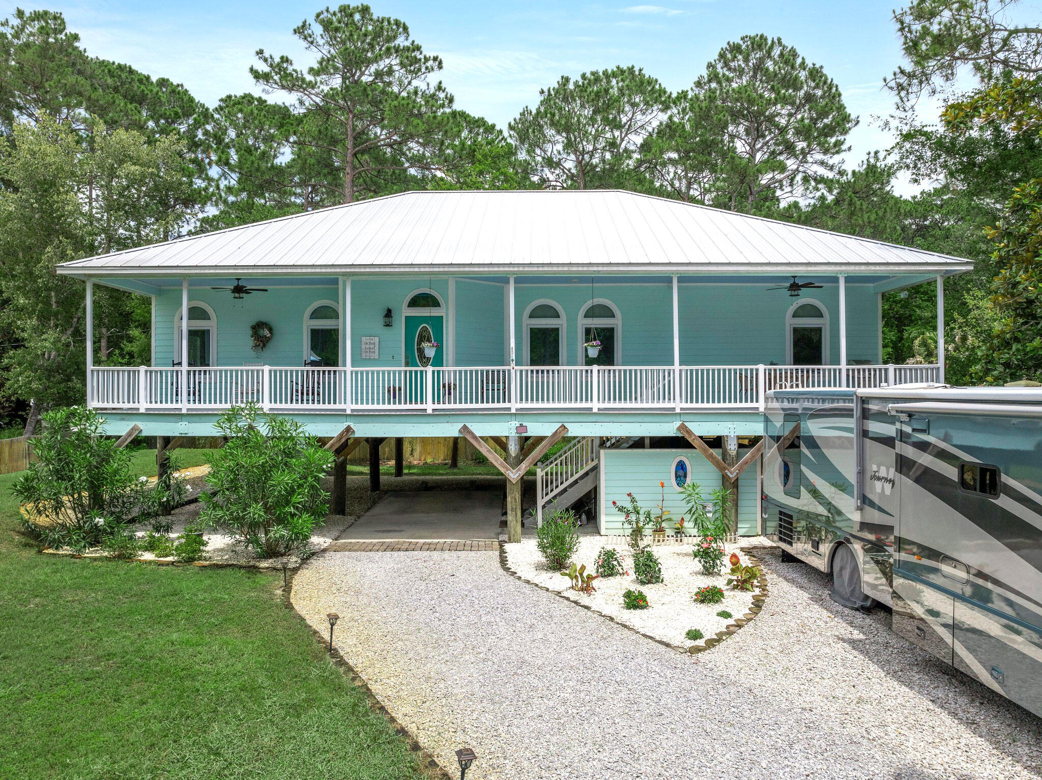 TOWN OF SANTA ROSA - Residential