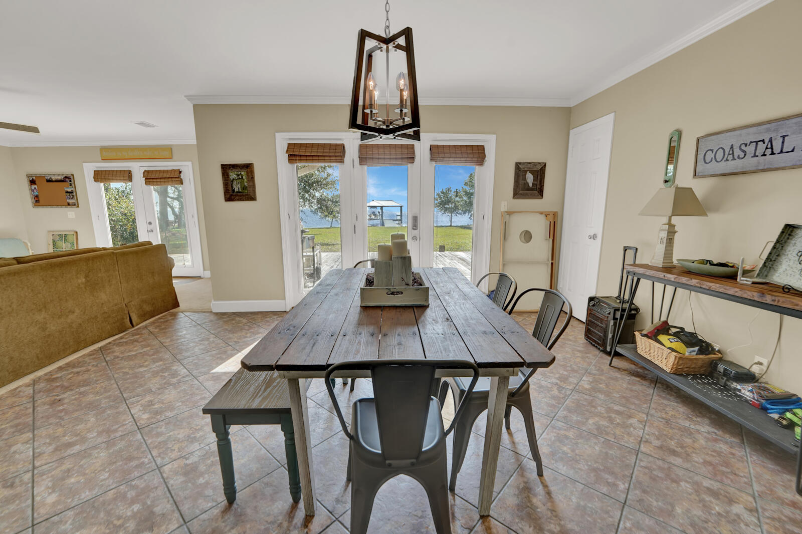 BAY GROVE - Residential