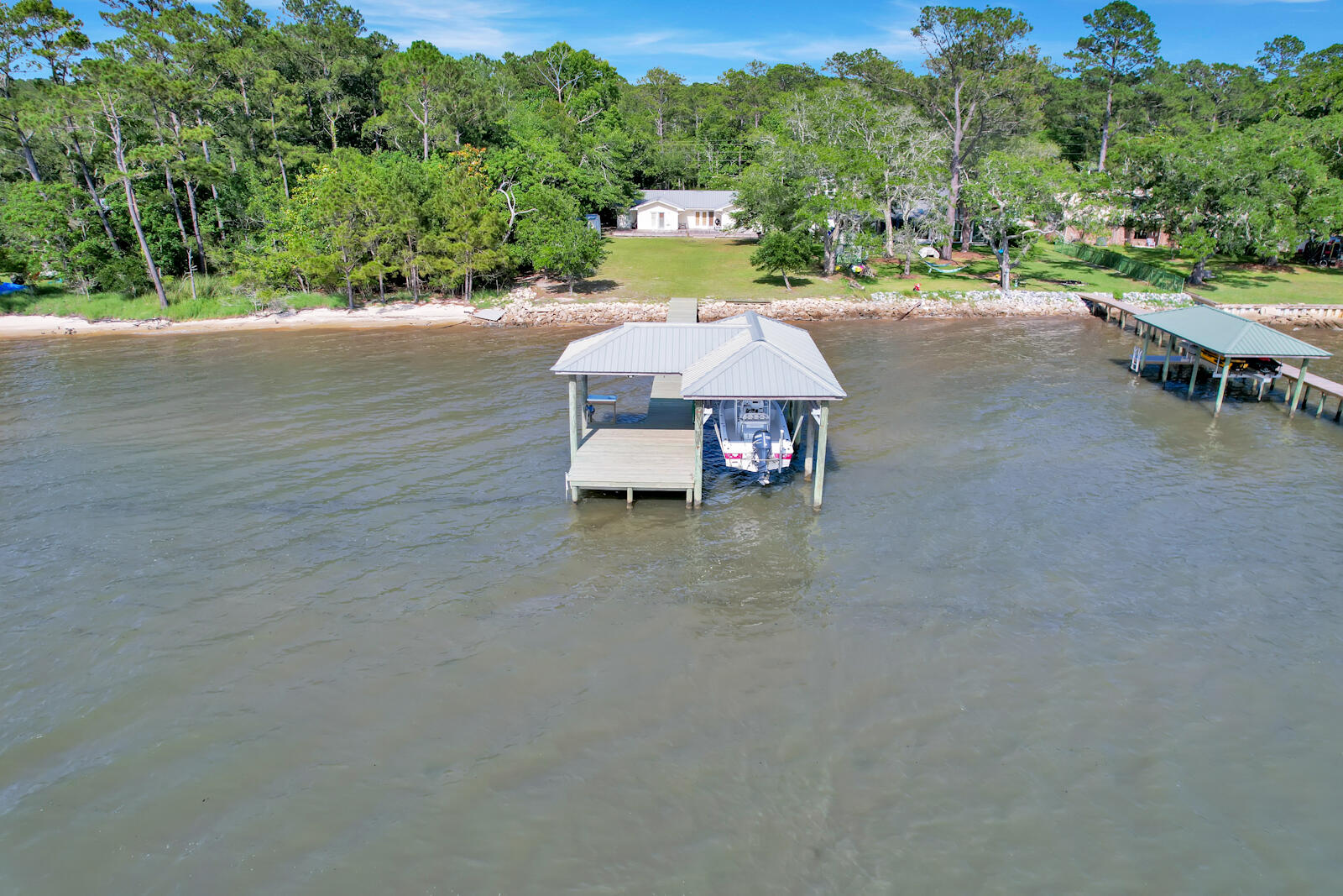 BAY GROVE - Residential