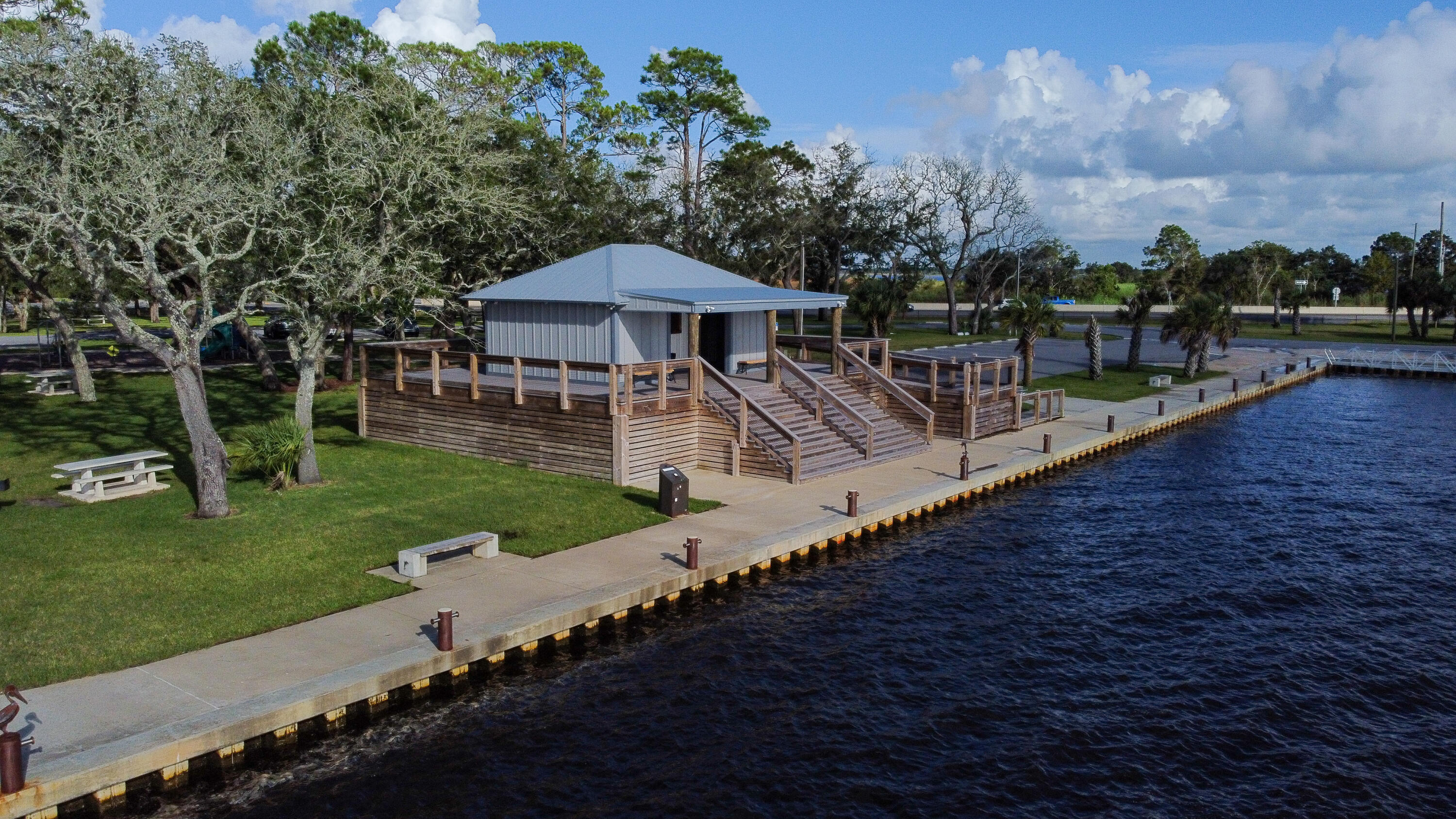 BAY GROVE - Residential