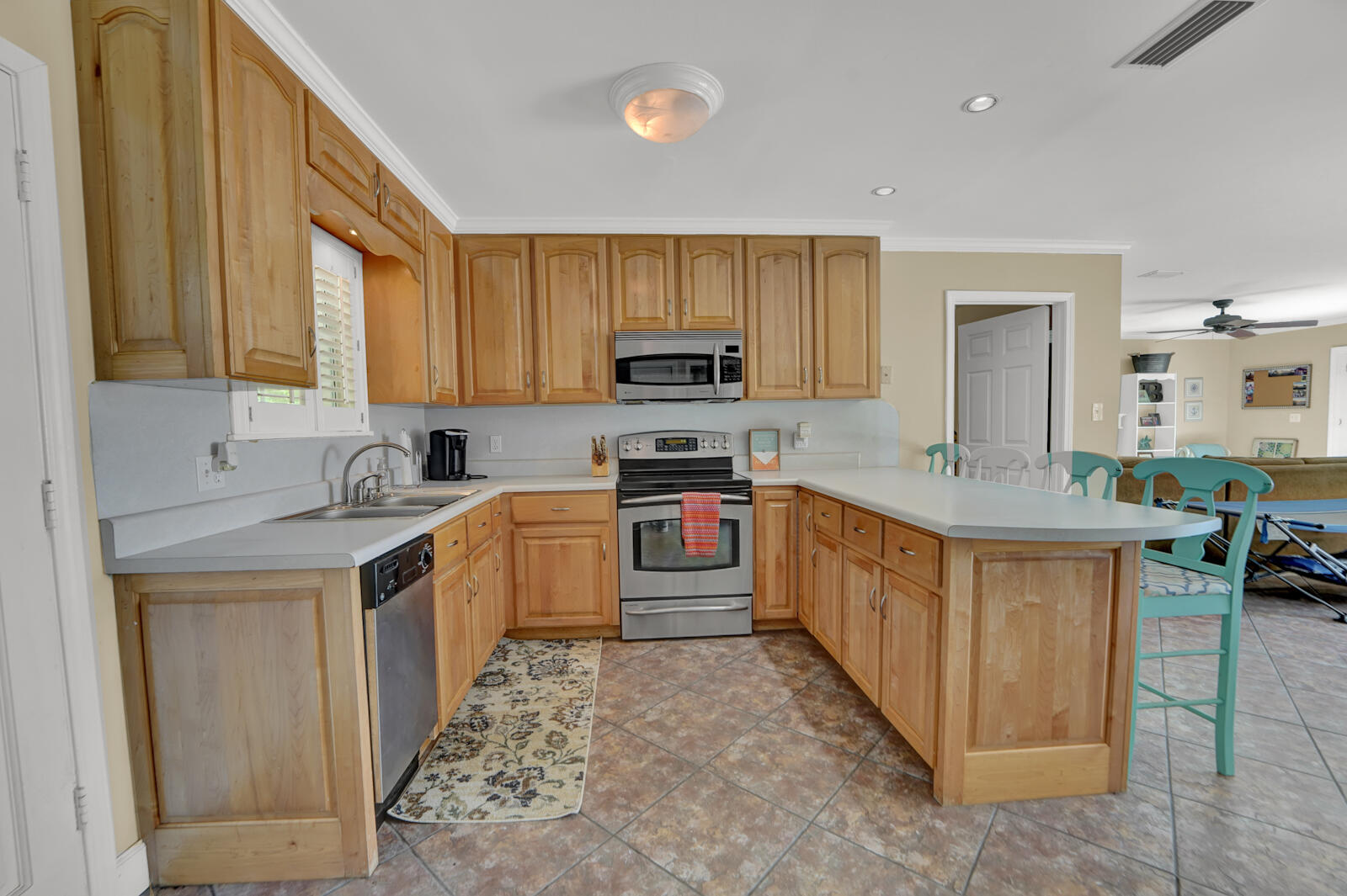 BAY GROVE - Residential