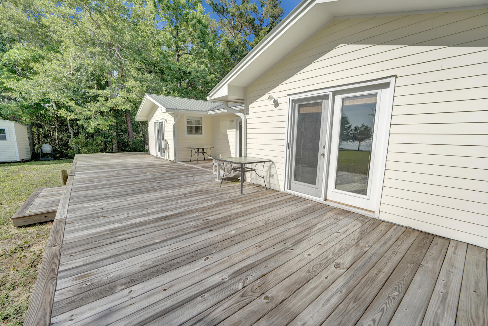 BAY GROVE - Residential