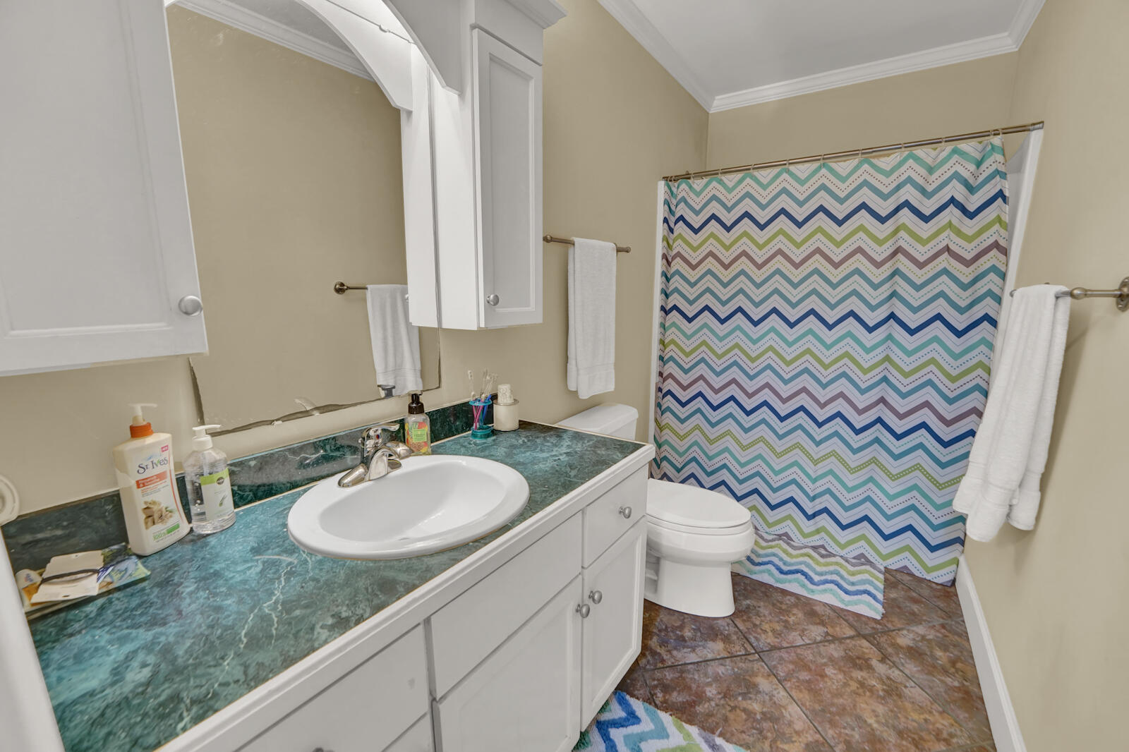 BAY GROVE - Residential