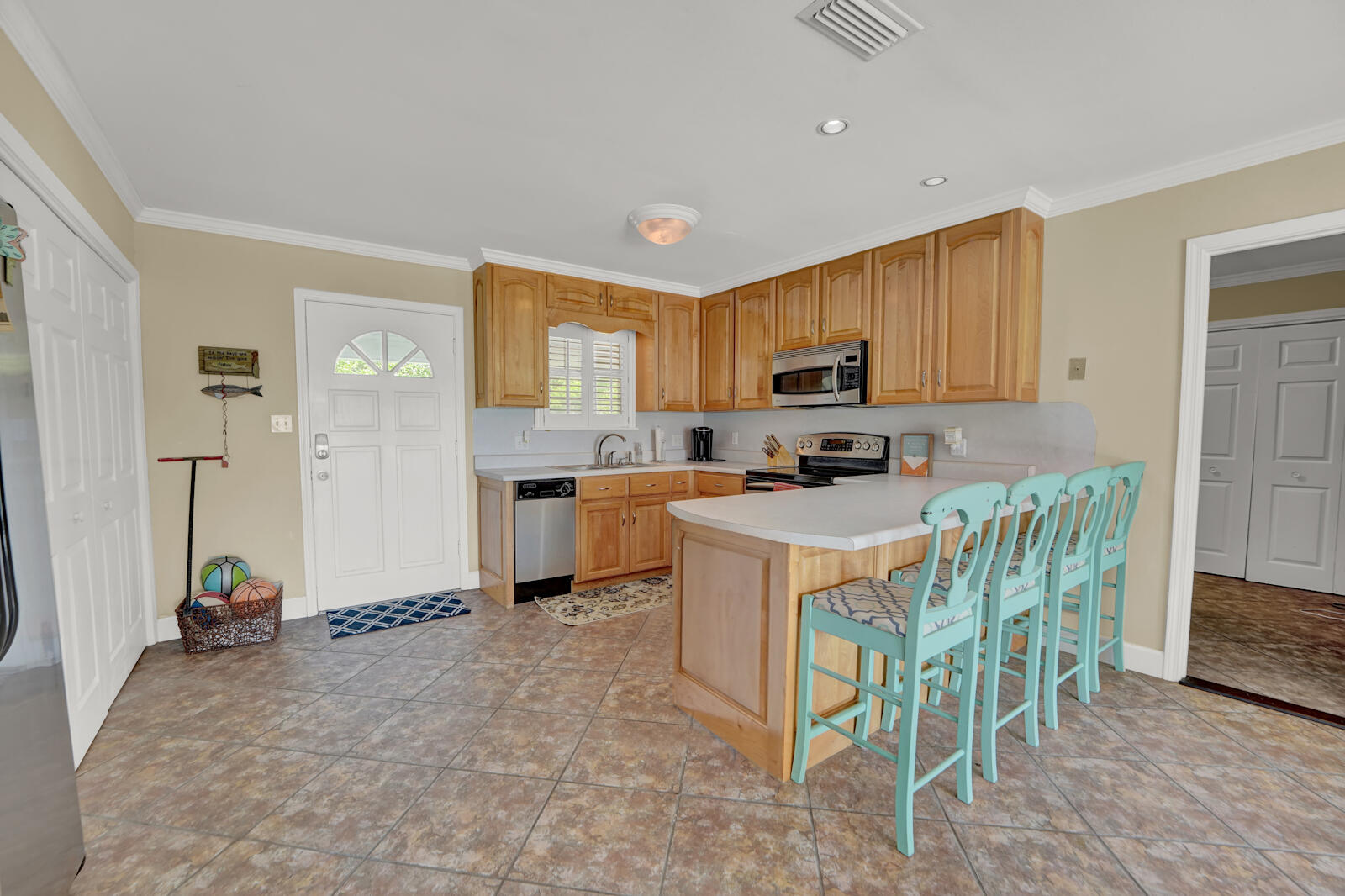 BAY GROVE - Residential