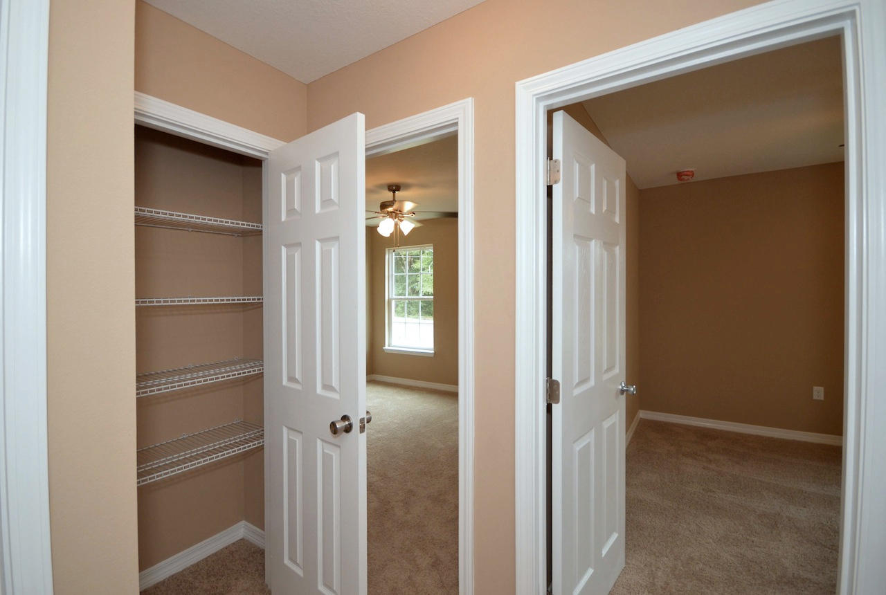 STILLWELL ESTATES - Residential