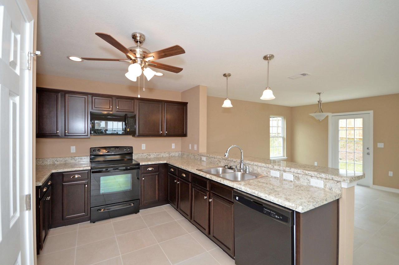 STILLWELL ESTATES - Residential