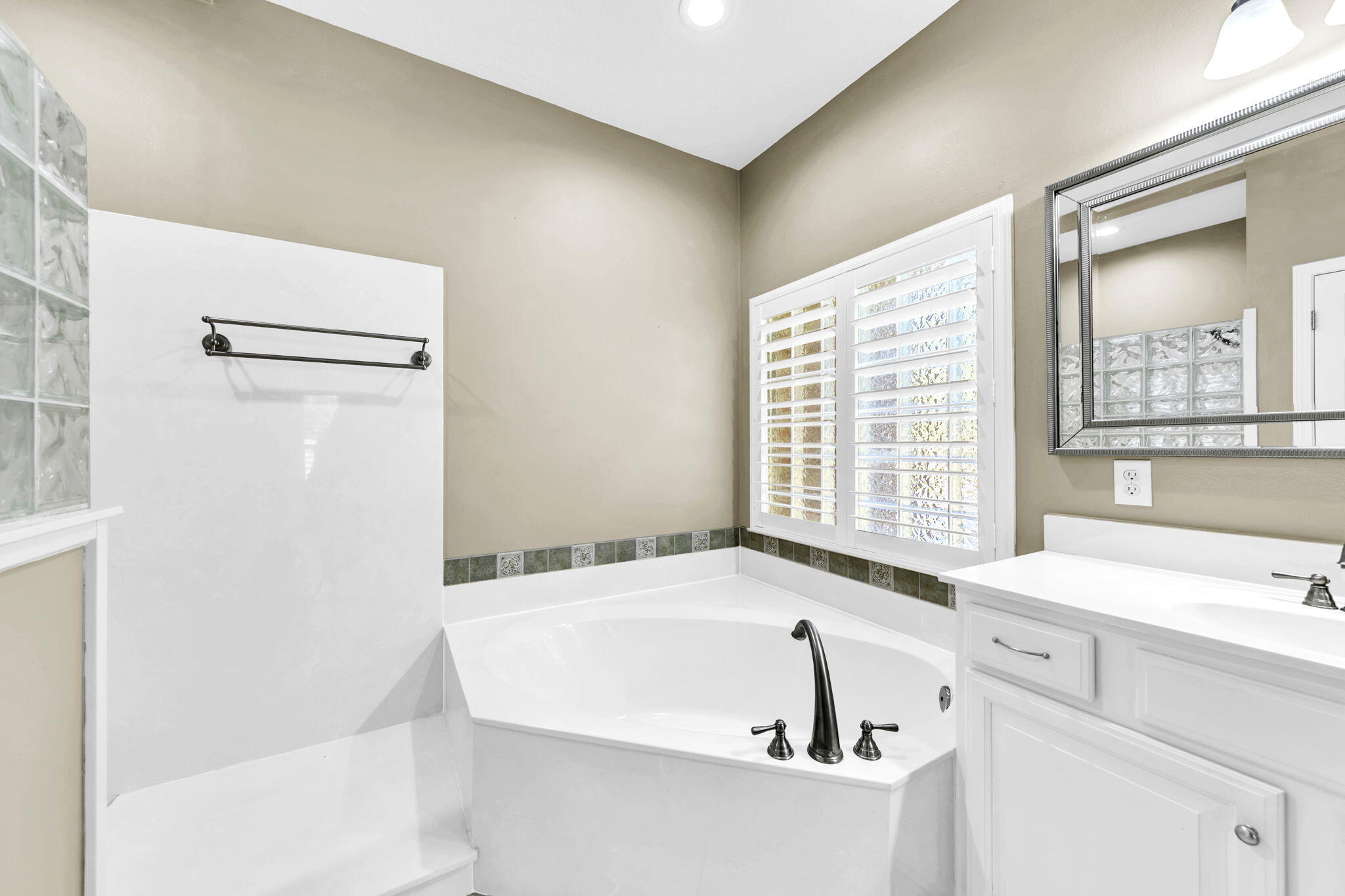 JUNIPER CREEK ESTATES - Residential