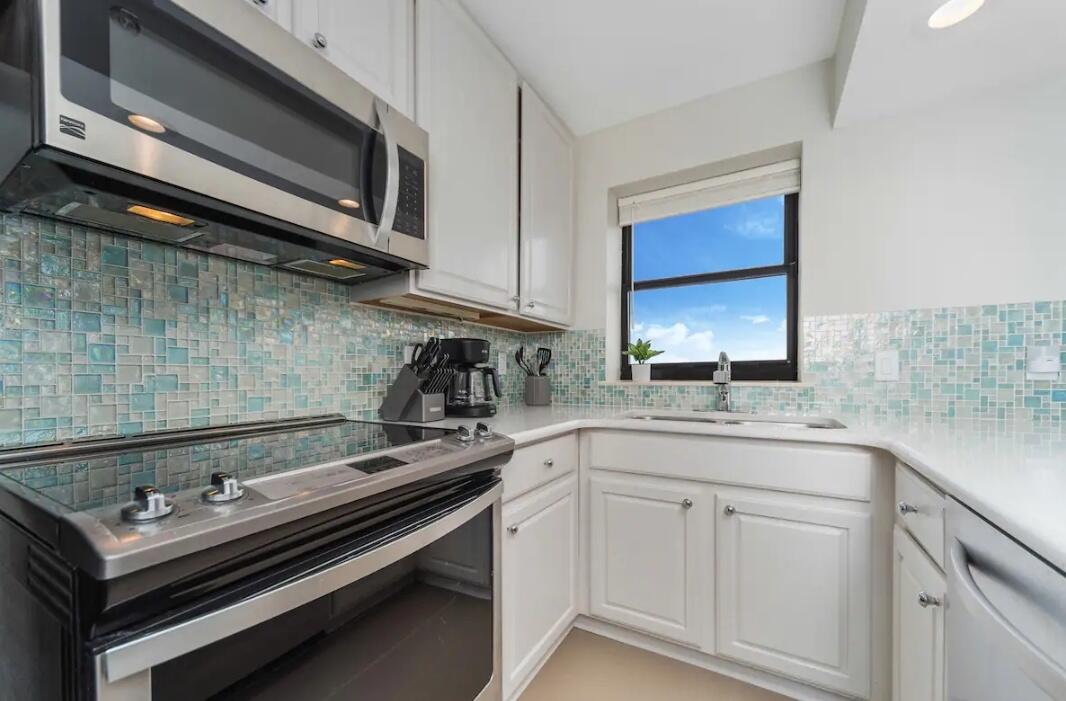 BEACHSIDE 2 CONDO - Residential