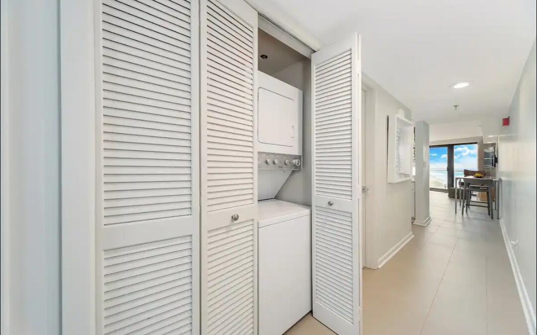 BEACHSIDE 2 CONDO - Residential