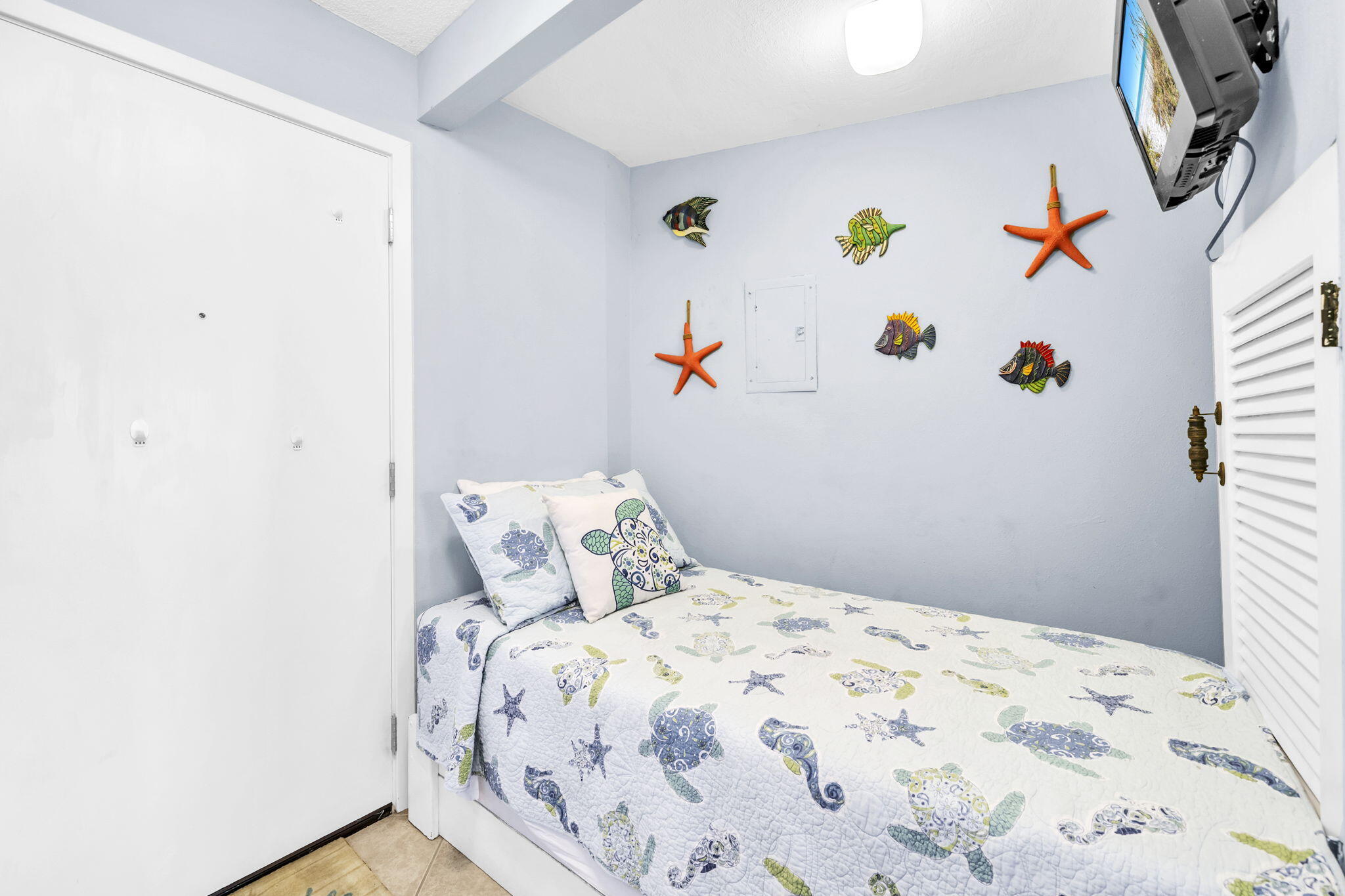 EL MATADOR CONDO - Residential