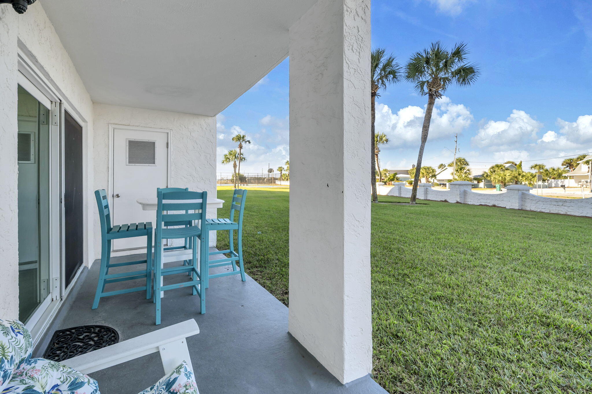 EL MATADOR CONDO - Residential