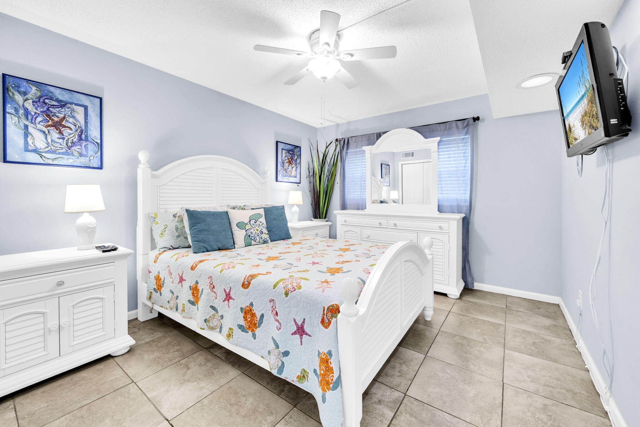 EL MATADOR CONDO - Residential