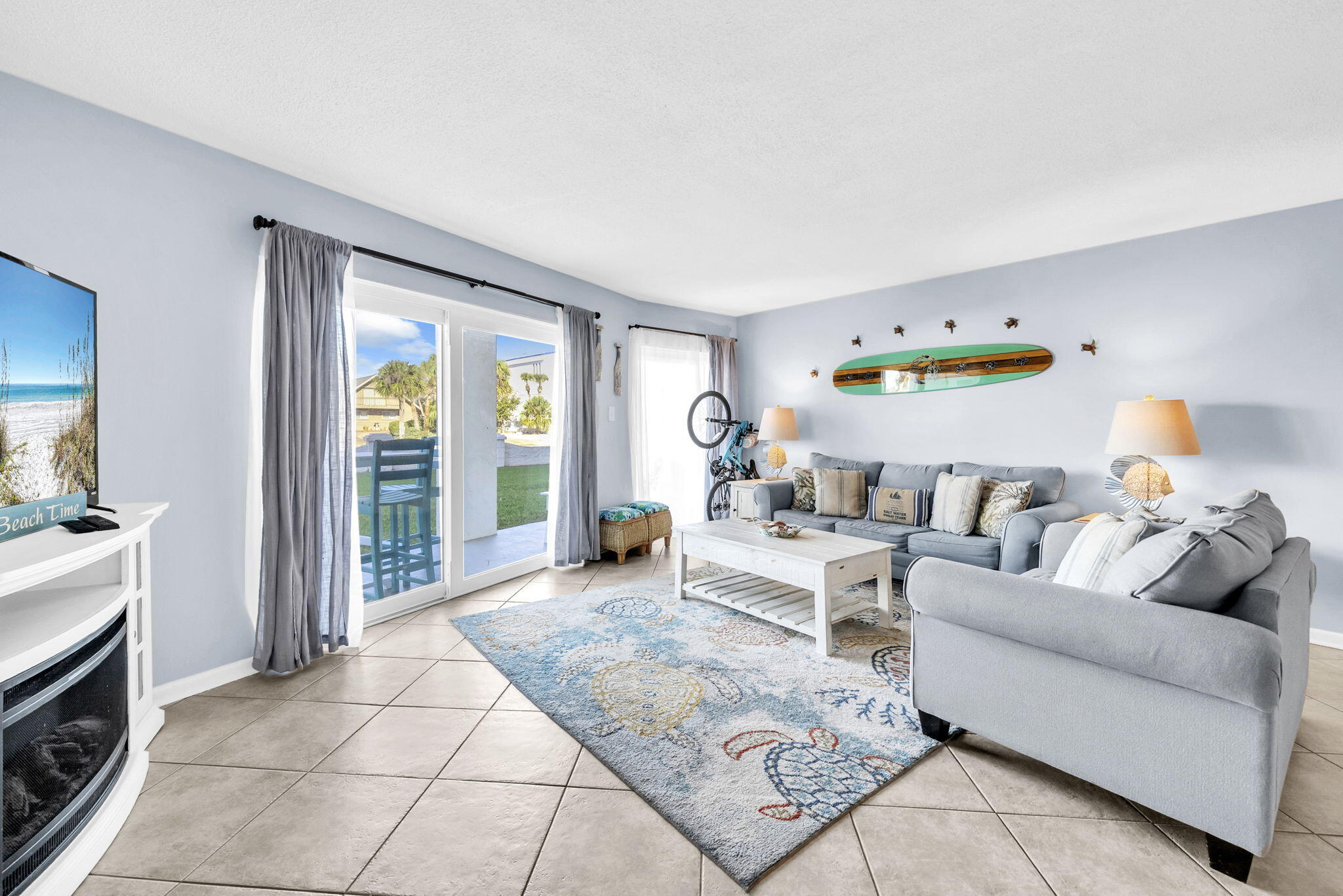 EL MATADOR CONDO - Residential