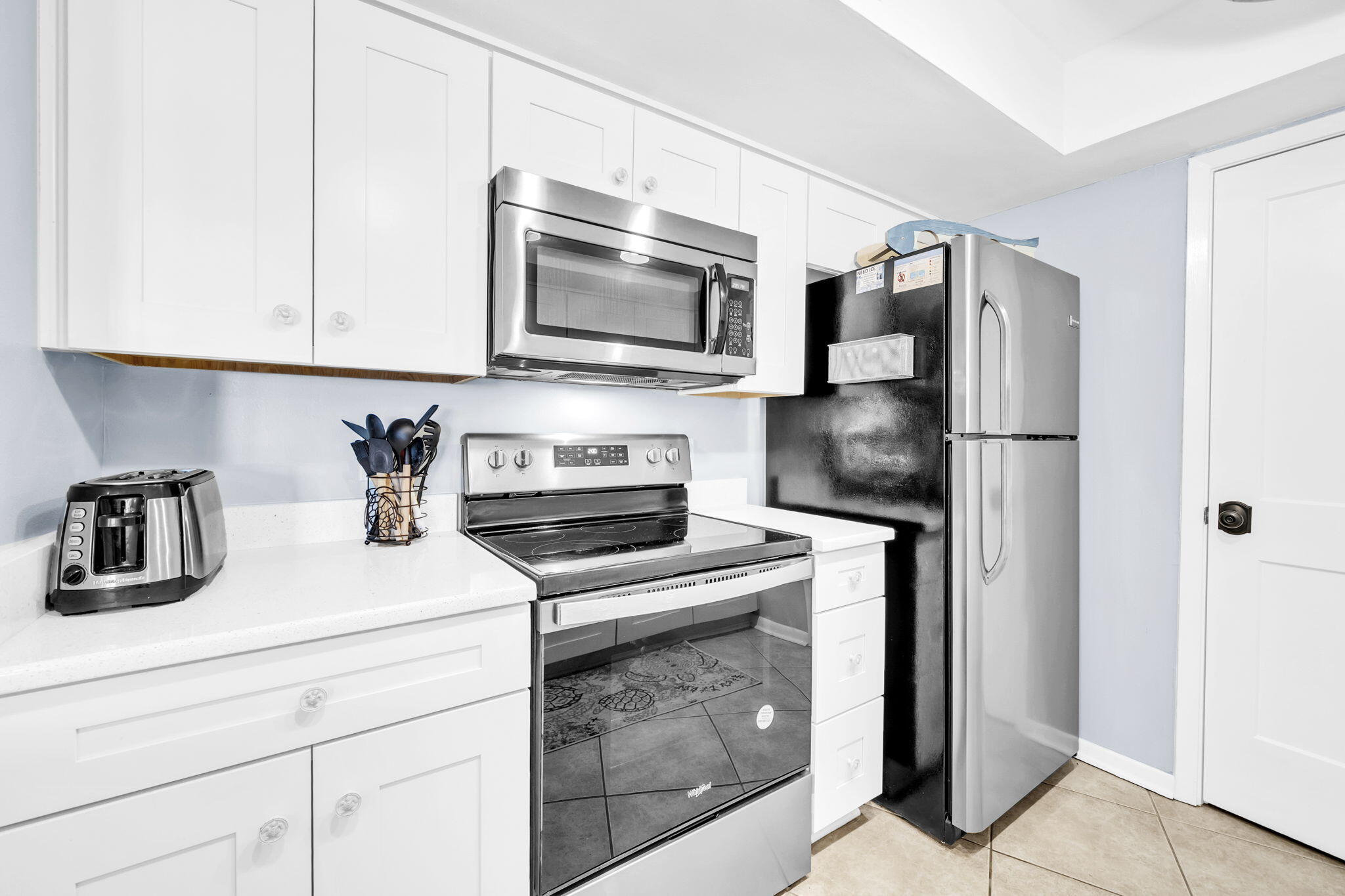 EL MATADOR CONDO - Residential