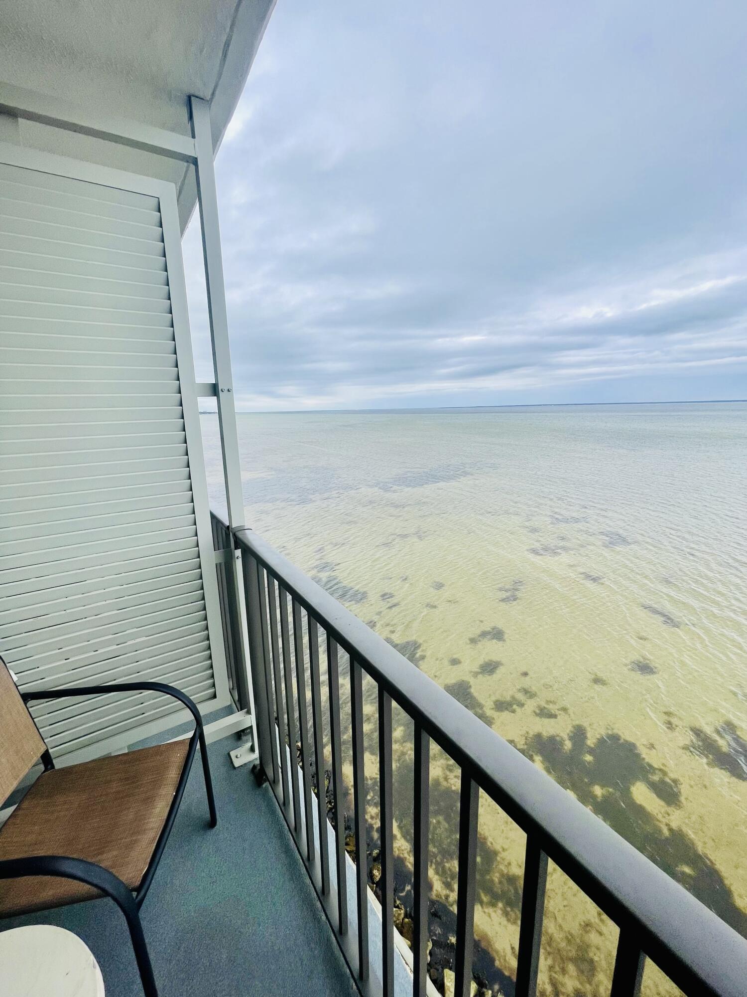 BAYSIDE CONDO SANDESTIN - Residential