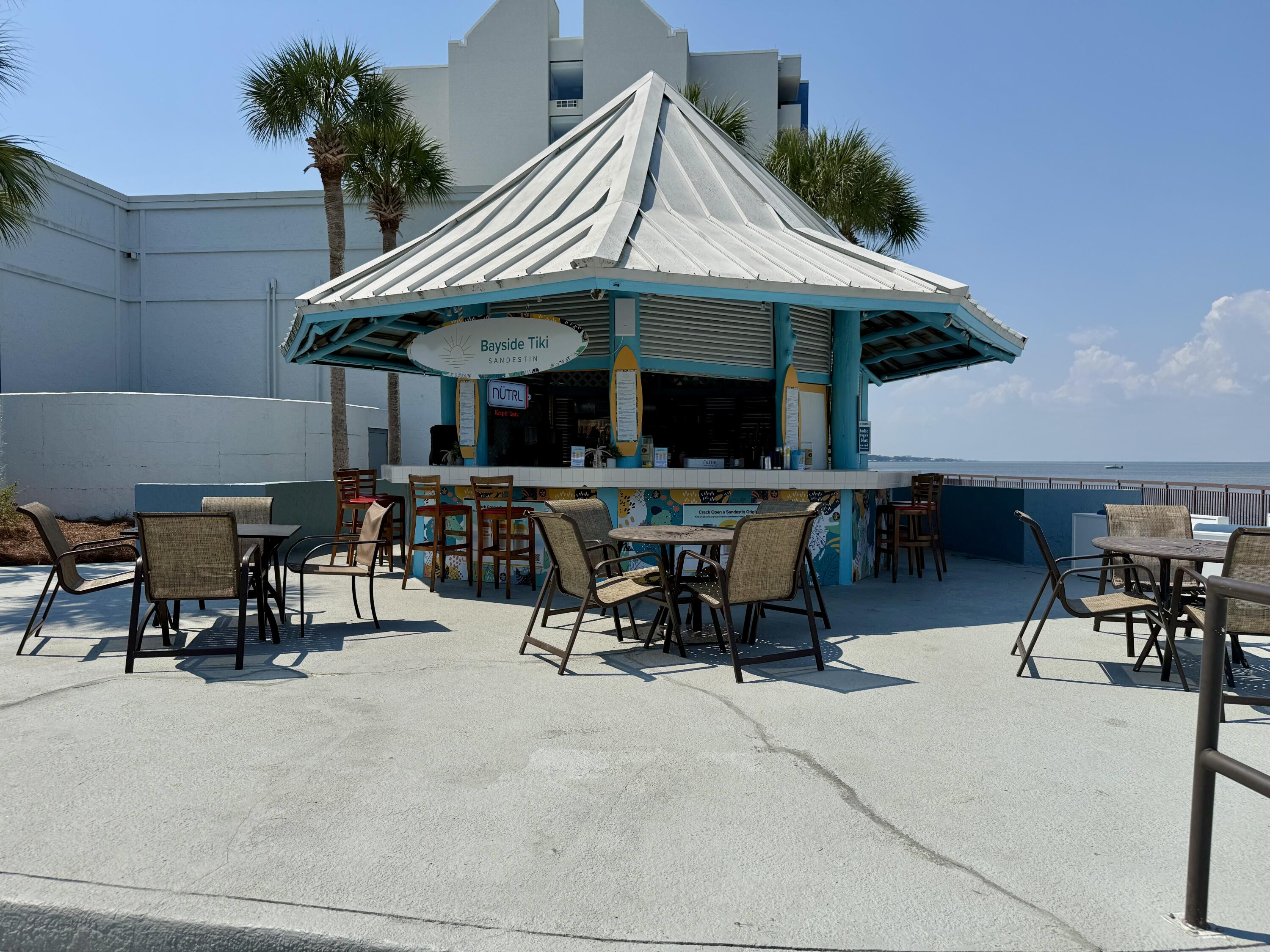 BAYSIDE CONDO SANDESTIN - Residential