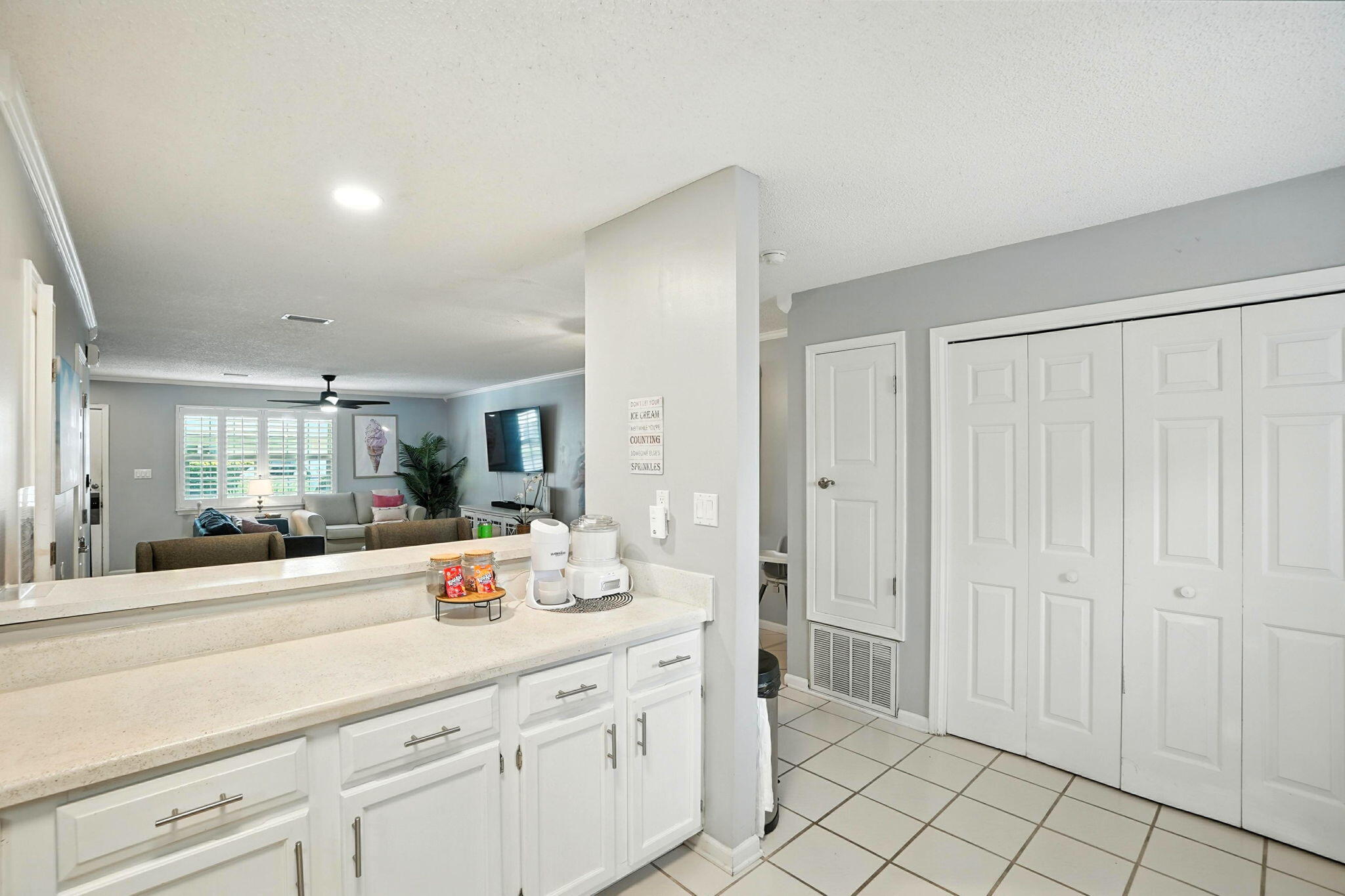 WOODLAND SHORES T/H PH 1 - Residential