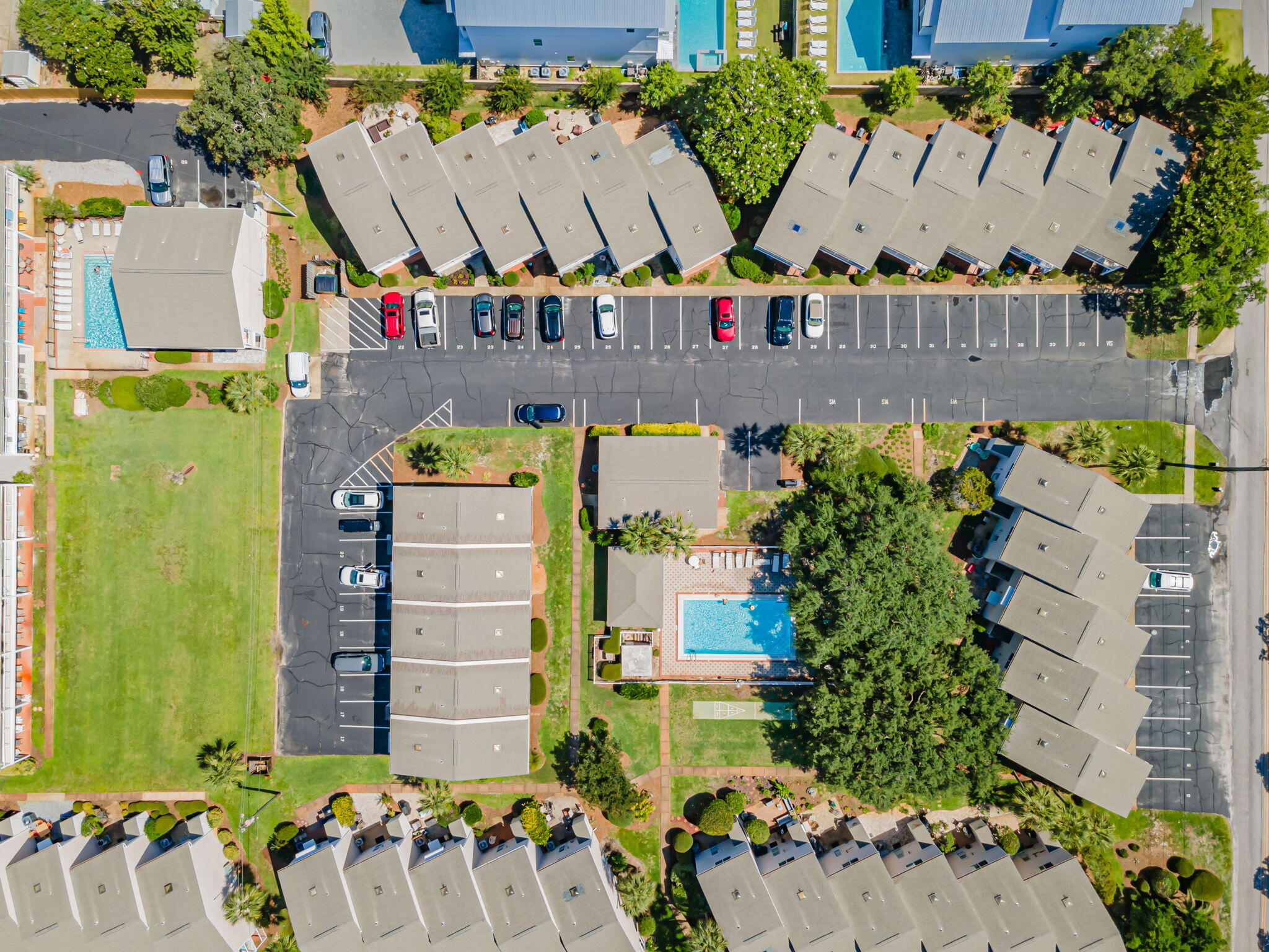 WOODLAND SHORES T/H PH 1 - Residential
