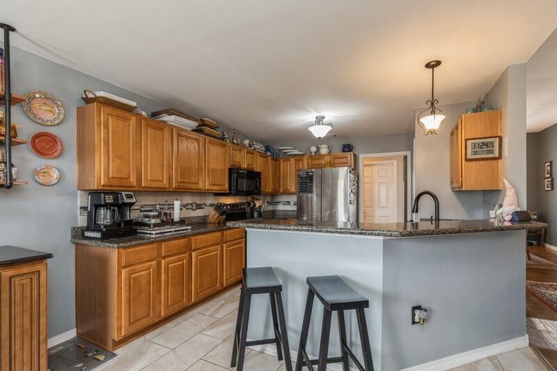 MELISSA OAKS - Residential