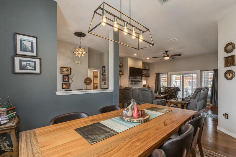 MELISSA OAKS - Residential