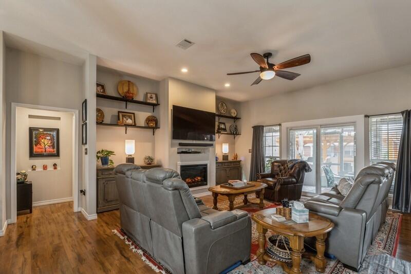 MELISSA OAKS - Residential