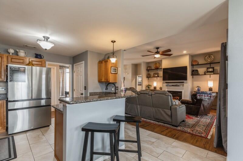 MELISSA OAKS - Residential