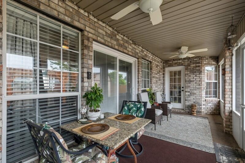 MELISSA OAKS - Residential